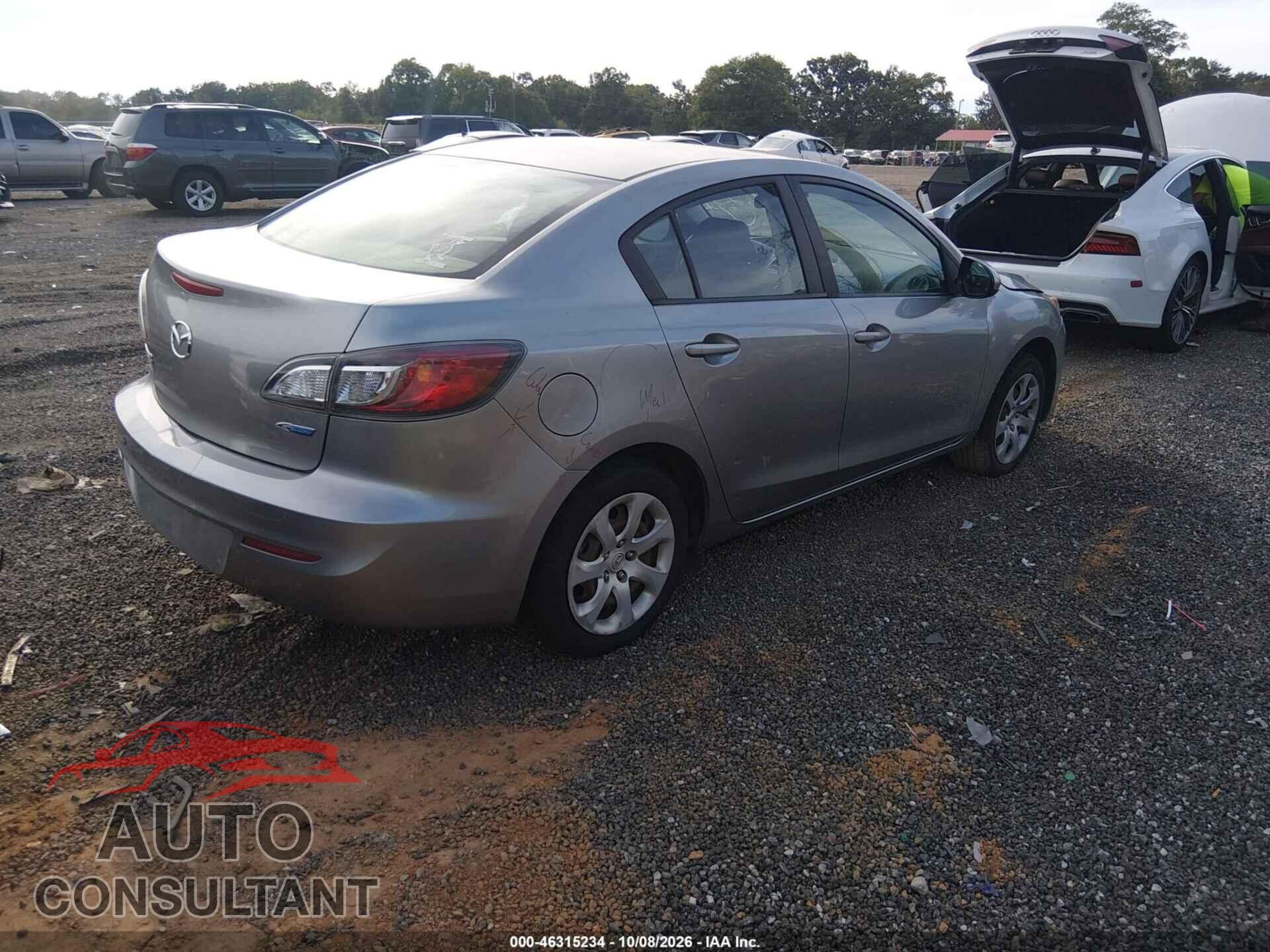 MAZDA MAZDA3 2013 - JM1BL1U72D1851908