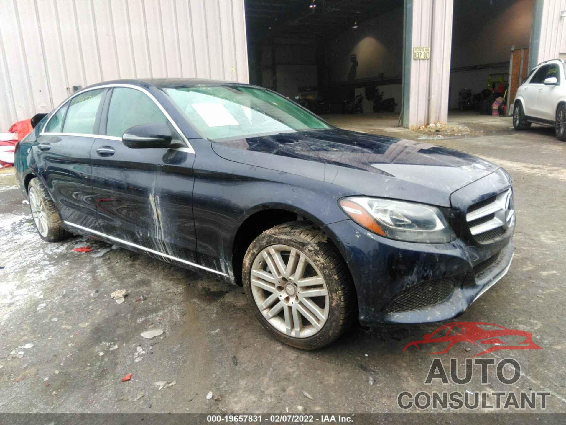 MERCEDES-BENZ C-CLASS 2016 - 55SWF4KB0GU171534