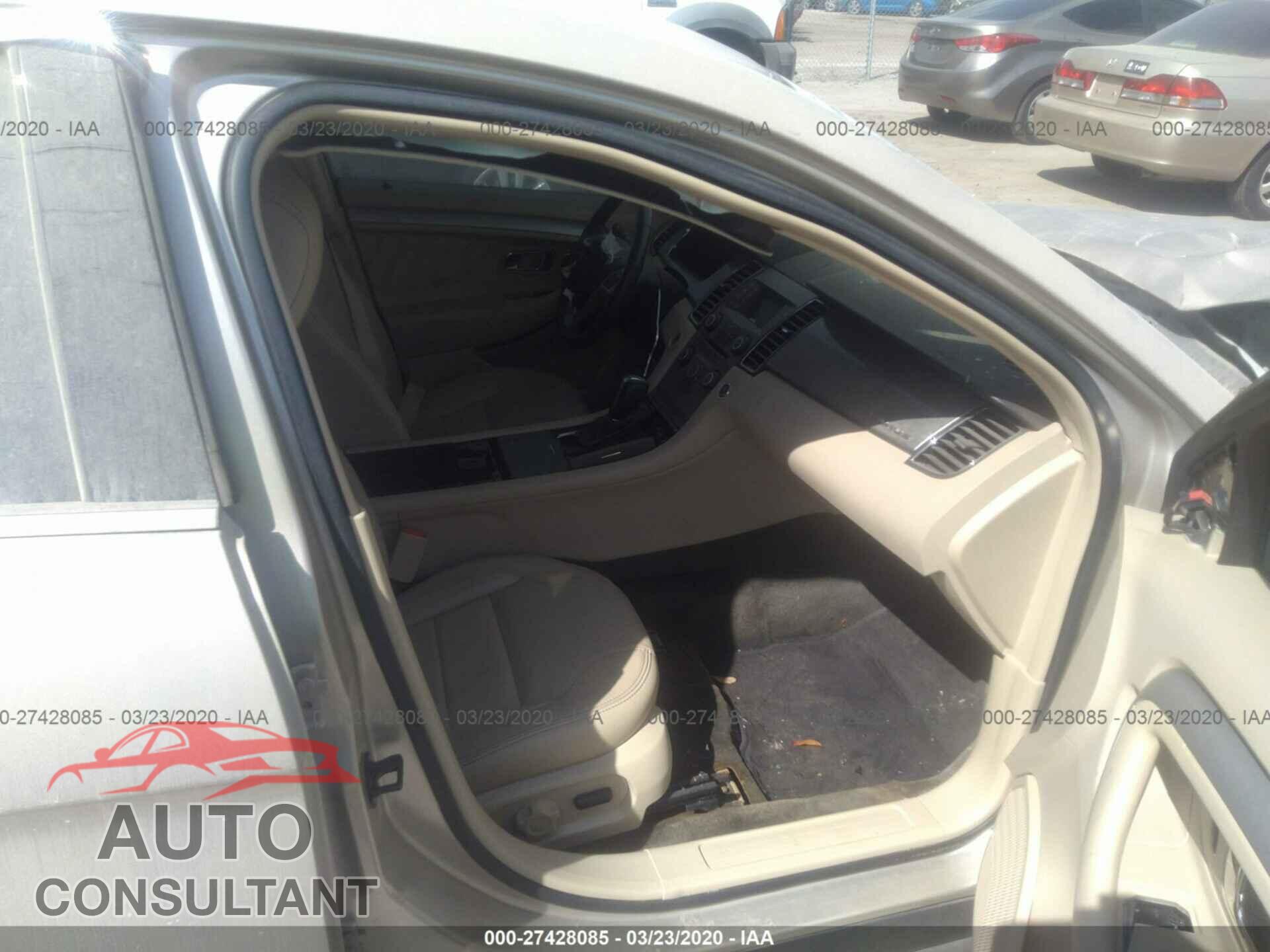 FORD TAURUS 2017 - 1FAHP2E84HG128632