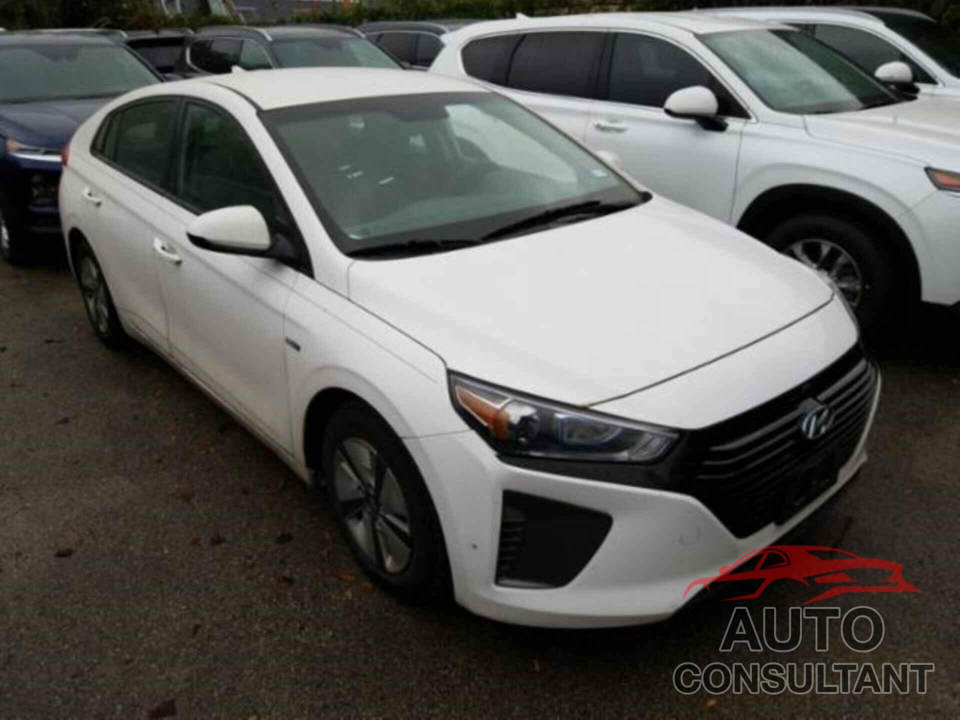 HYUNDAI IONIQ HYBRID 2017 - KMHC65LC8HU044245