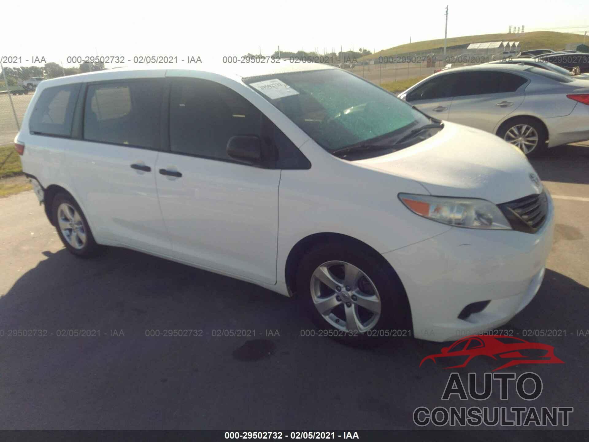 TOYOTA SIENNA 2016 - 5TDZK3DC8GS749160