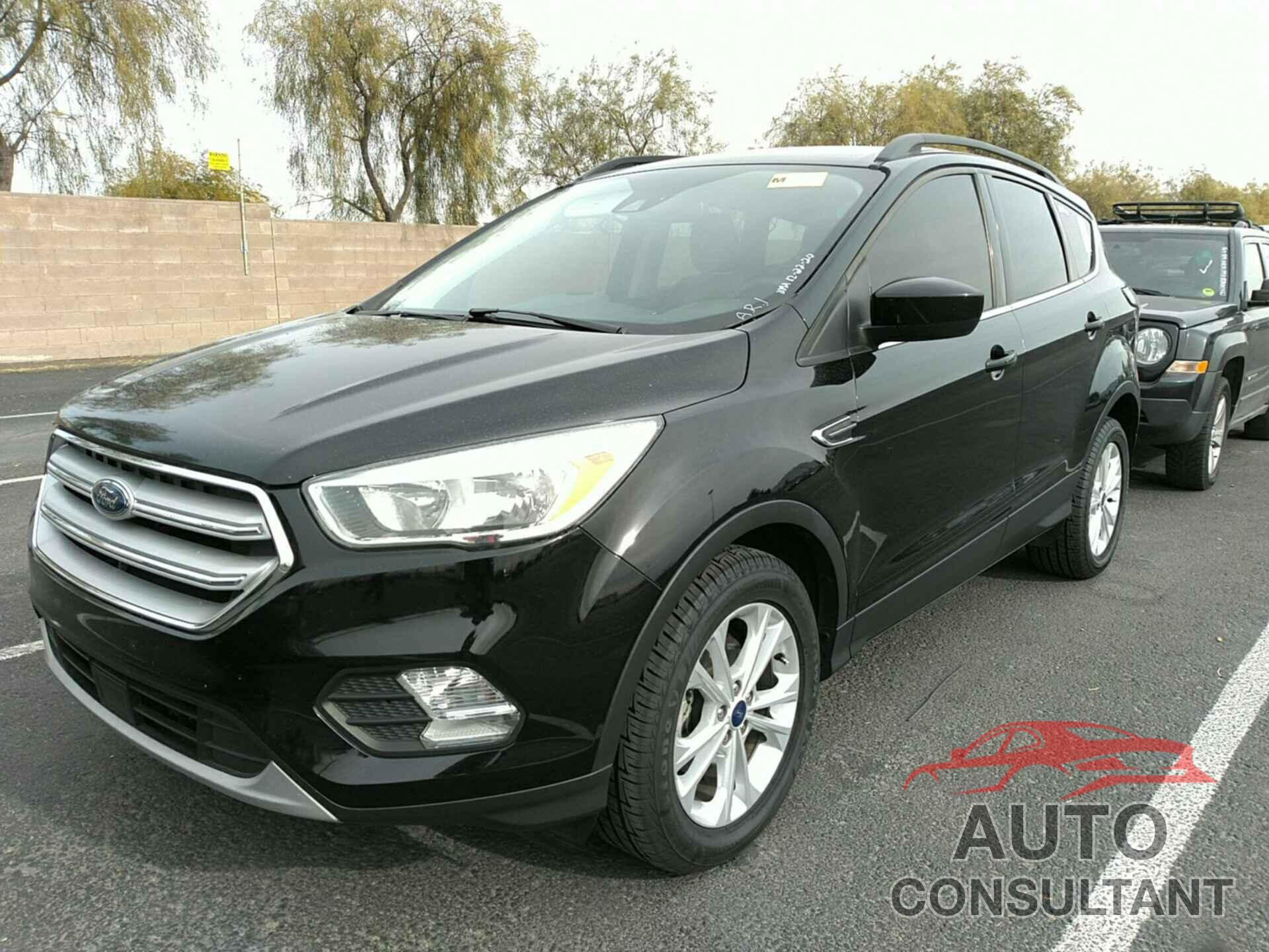 FORD ESCAPE 2018 - 1FMCU0GD6JUA76208