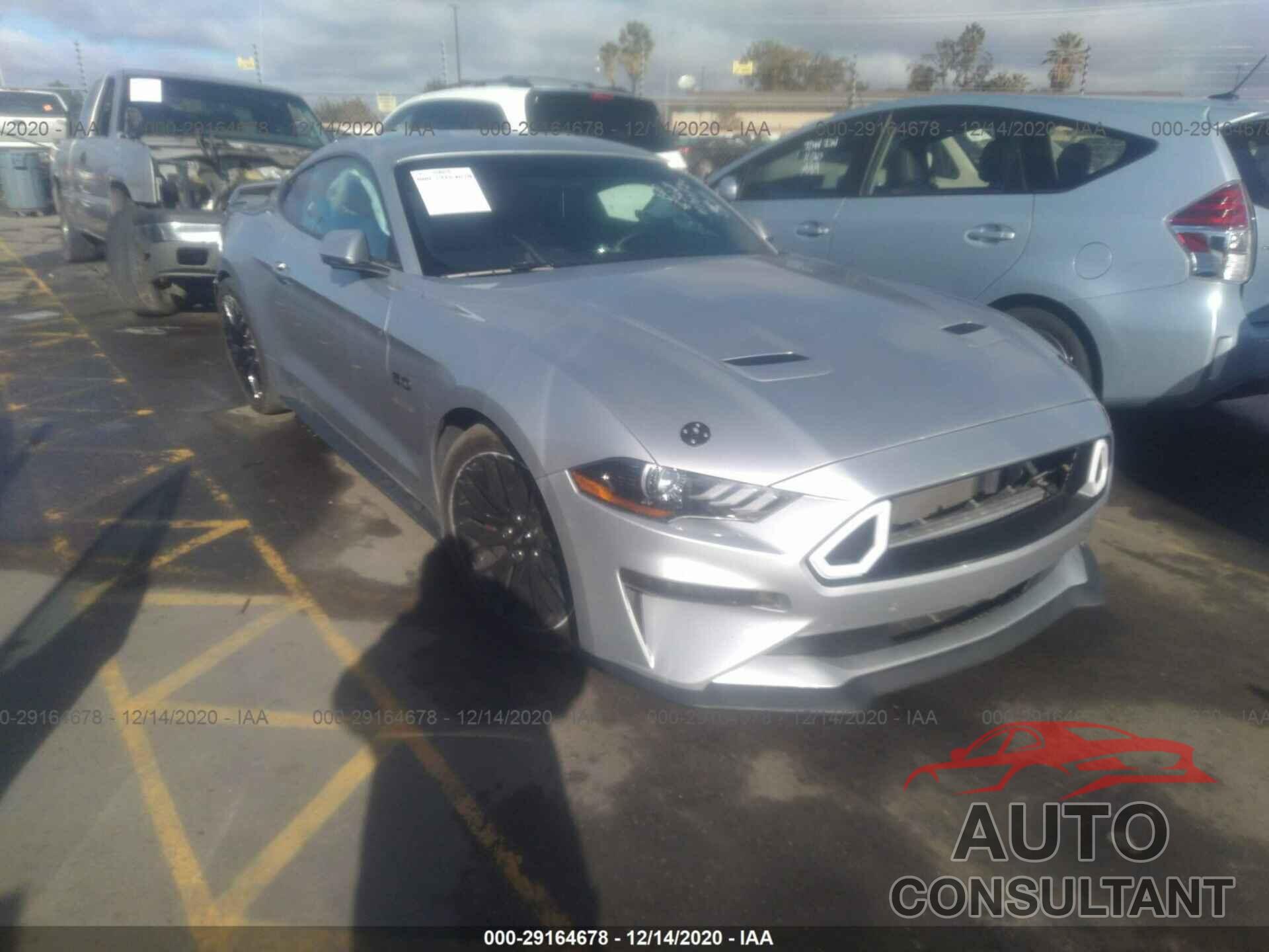 FORD MUSTANG 2018 - 1FA6P8CF1J5138368