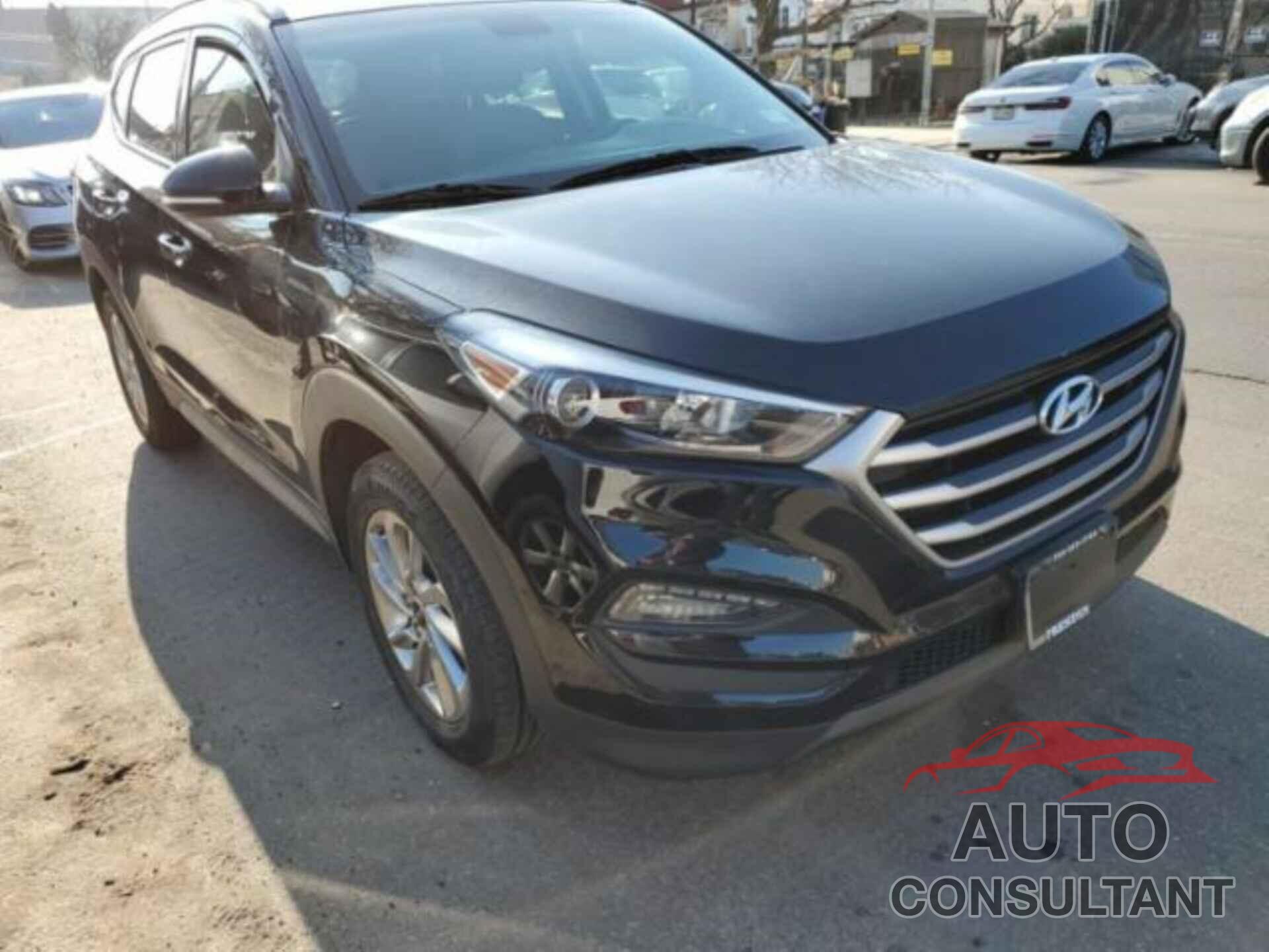 HYUNDAI TUCSON 2017 - KM8J3CA46HU471245