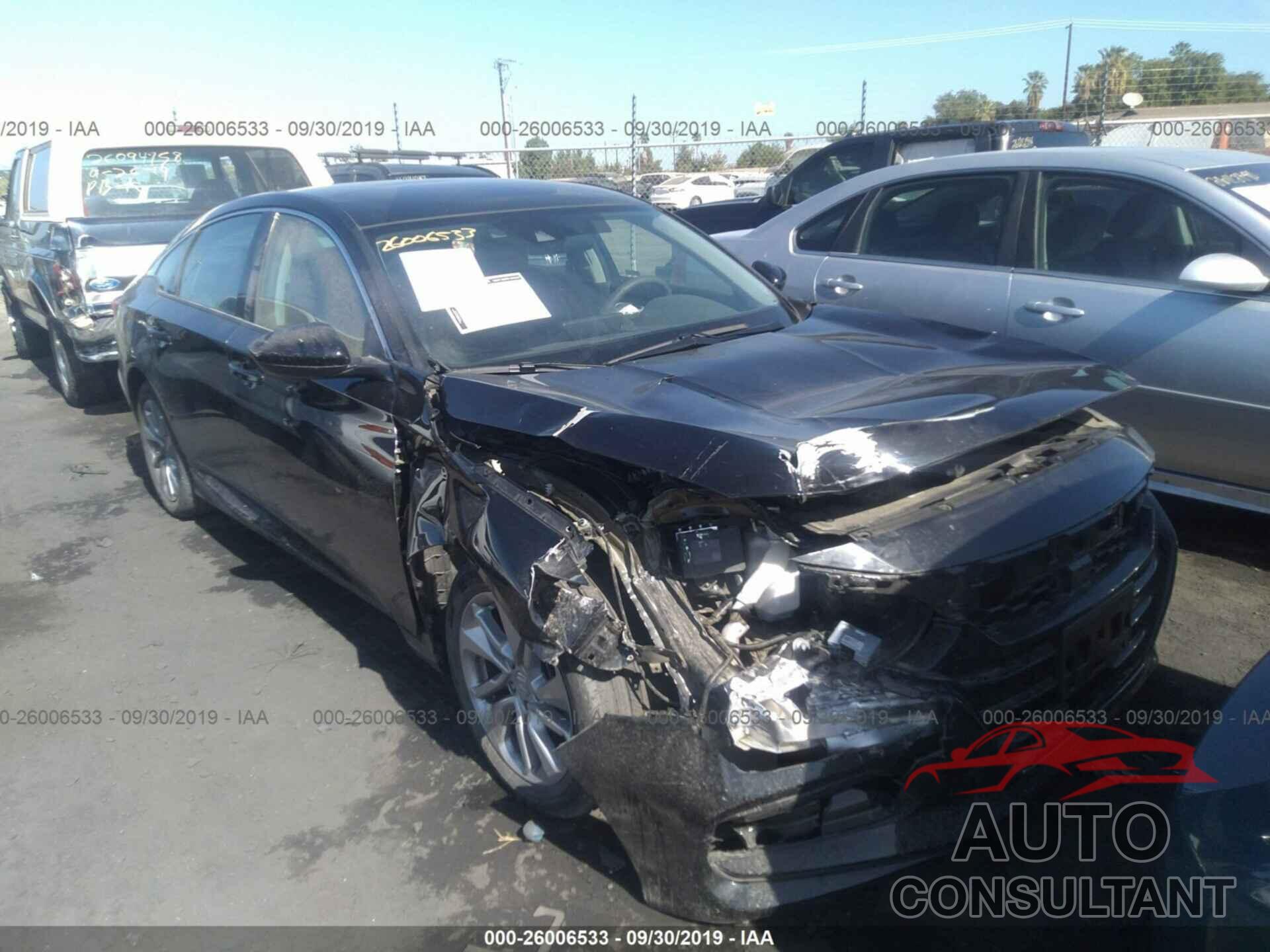 HONDA ACCORD 2018 - 1HGCV1F14JA070389