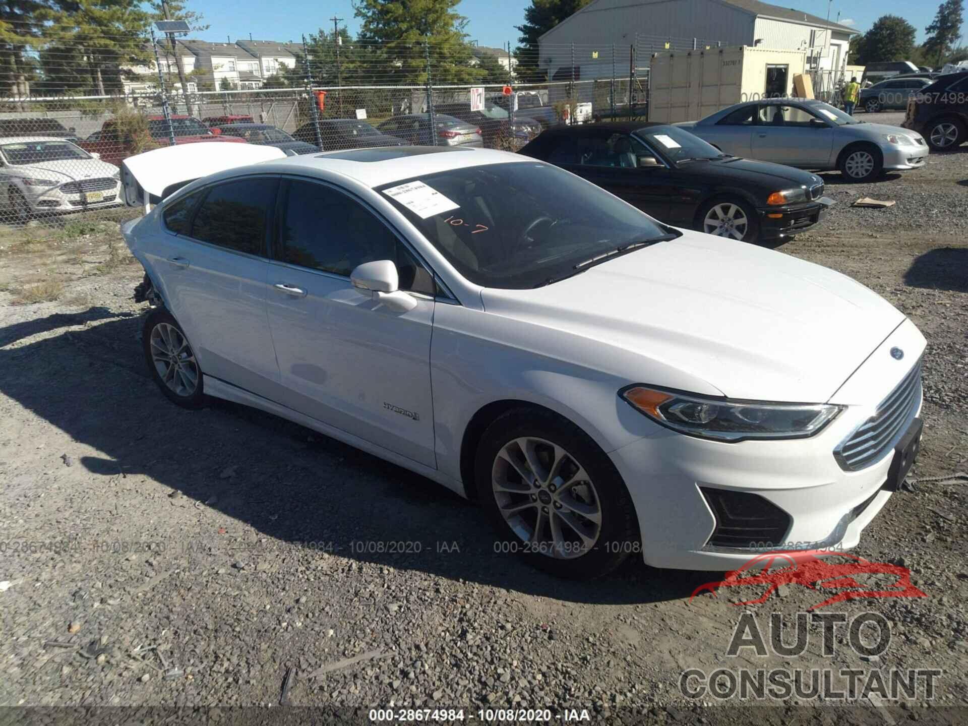 FORD FUSION HYBRID 2019 - 3FA6P0MU1KR123687