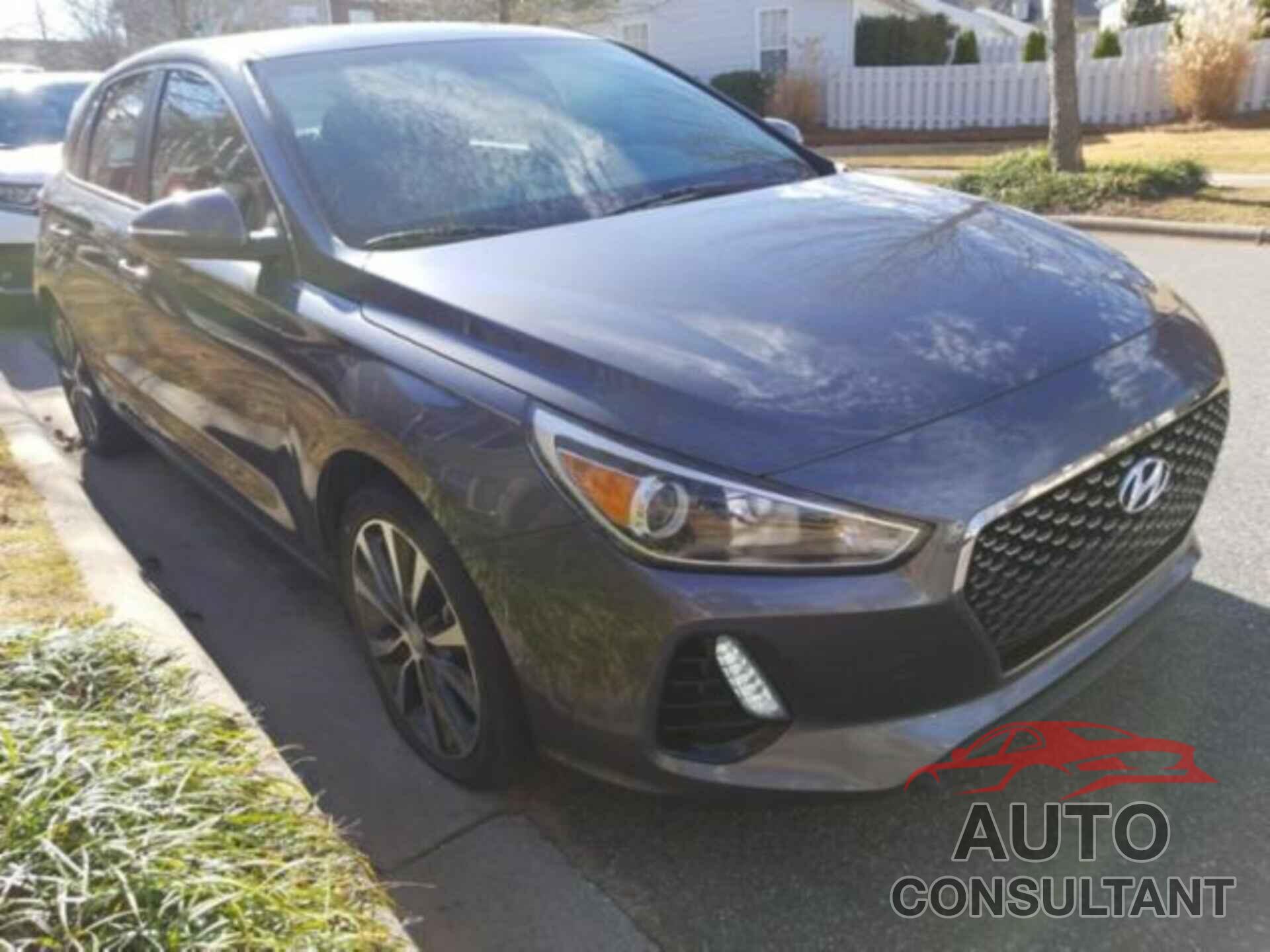 HYUNDAI ELANTRA GT 2018 - KMHH35LE2JU016088