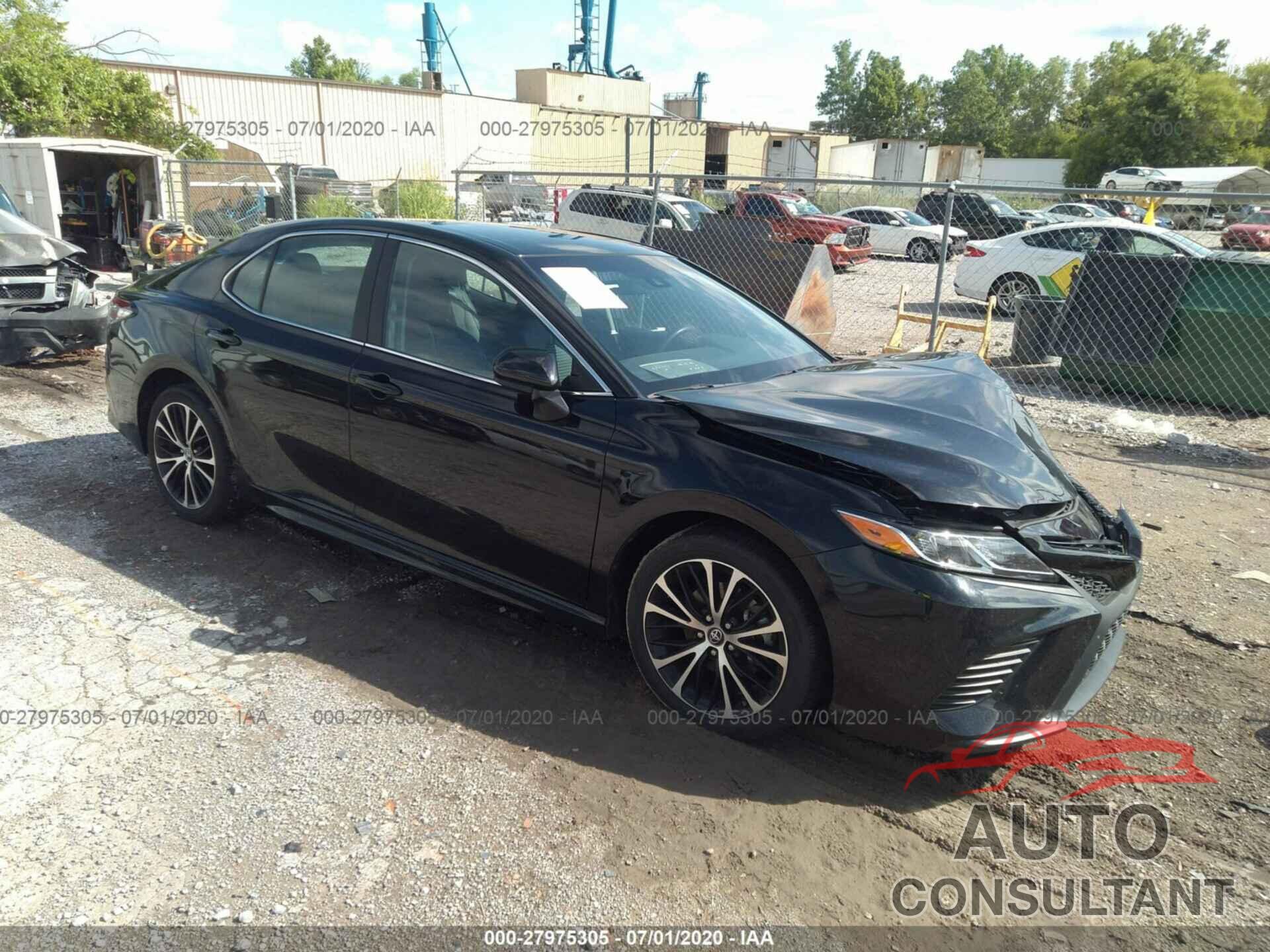 Toyota CAMRY 2018 - 4T1B11HK8JU132284