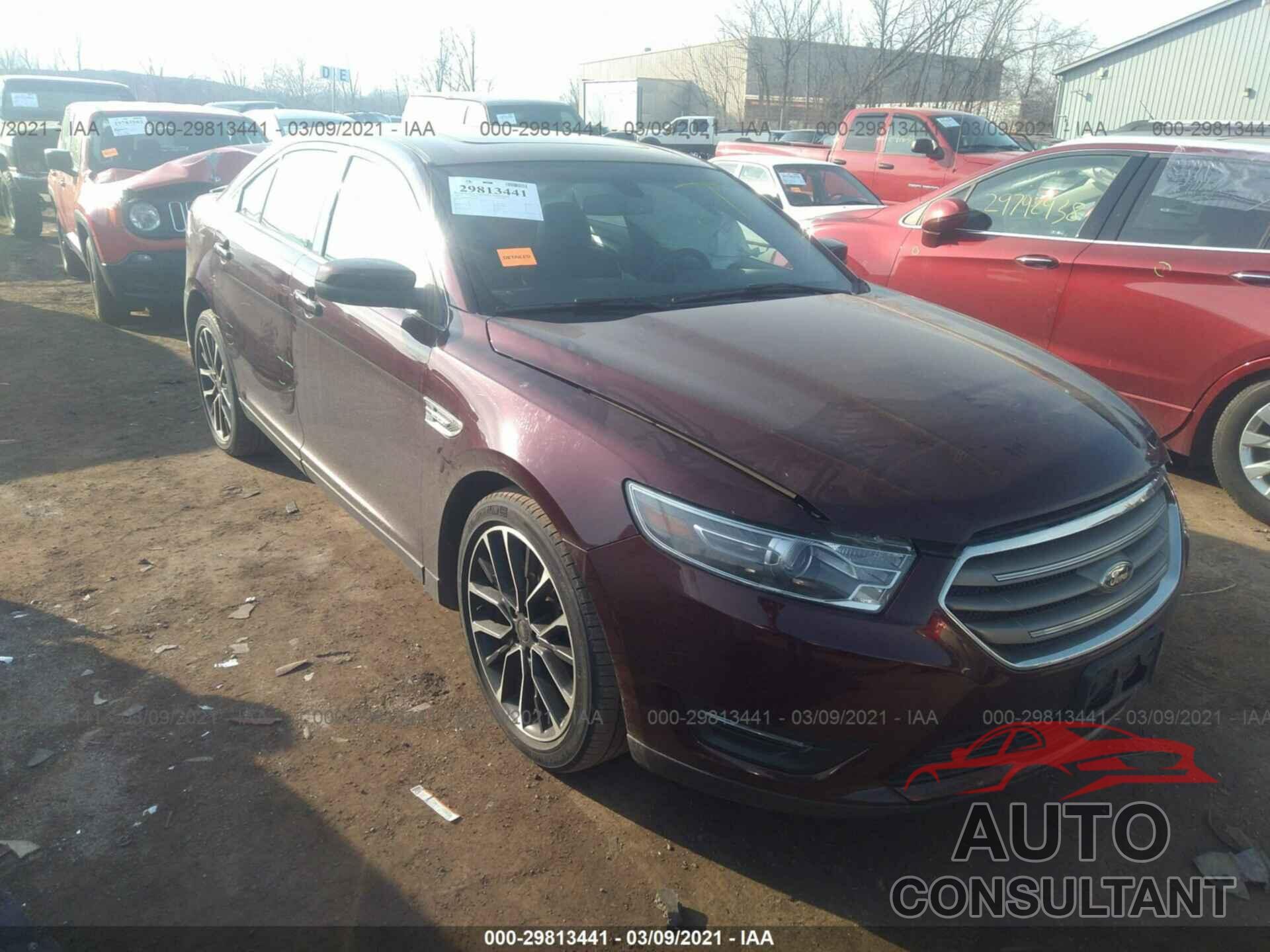 FORD TAURUS 2018 - 1FAHP2E84JG125042