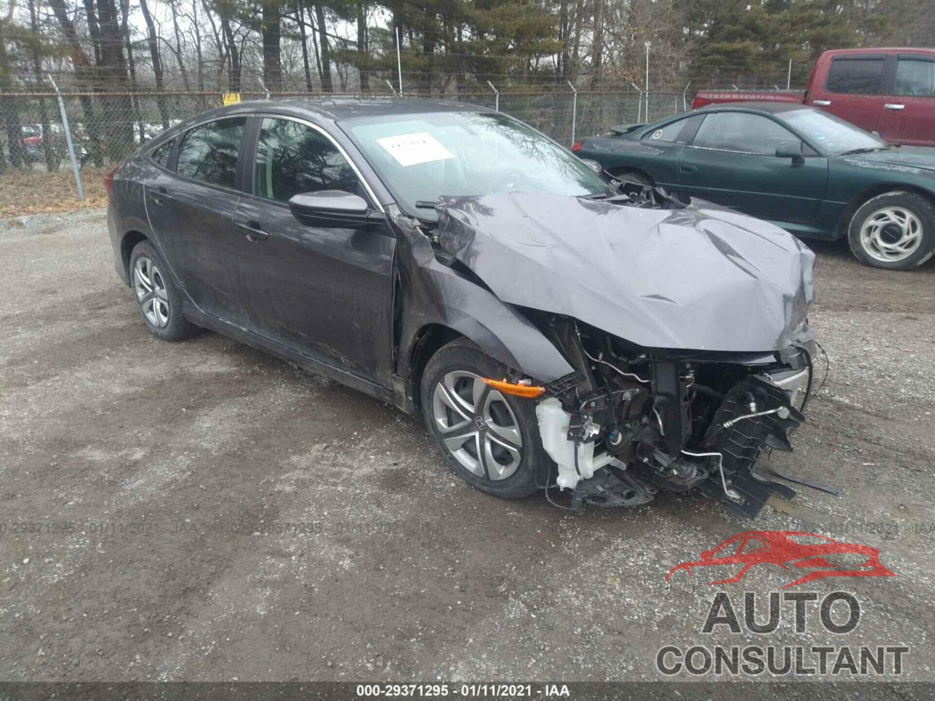 HONDA CIVIC SEDAN 2018 - 19XFC2F56JE037482