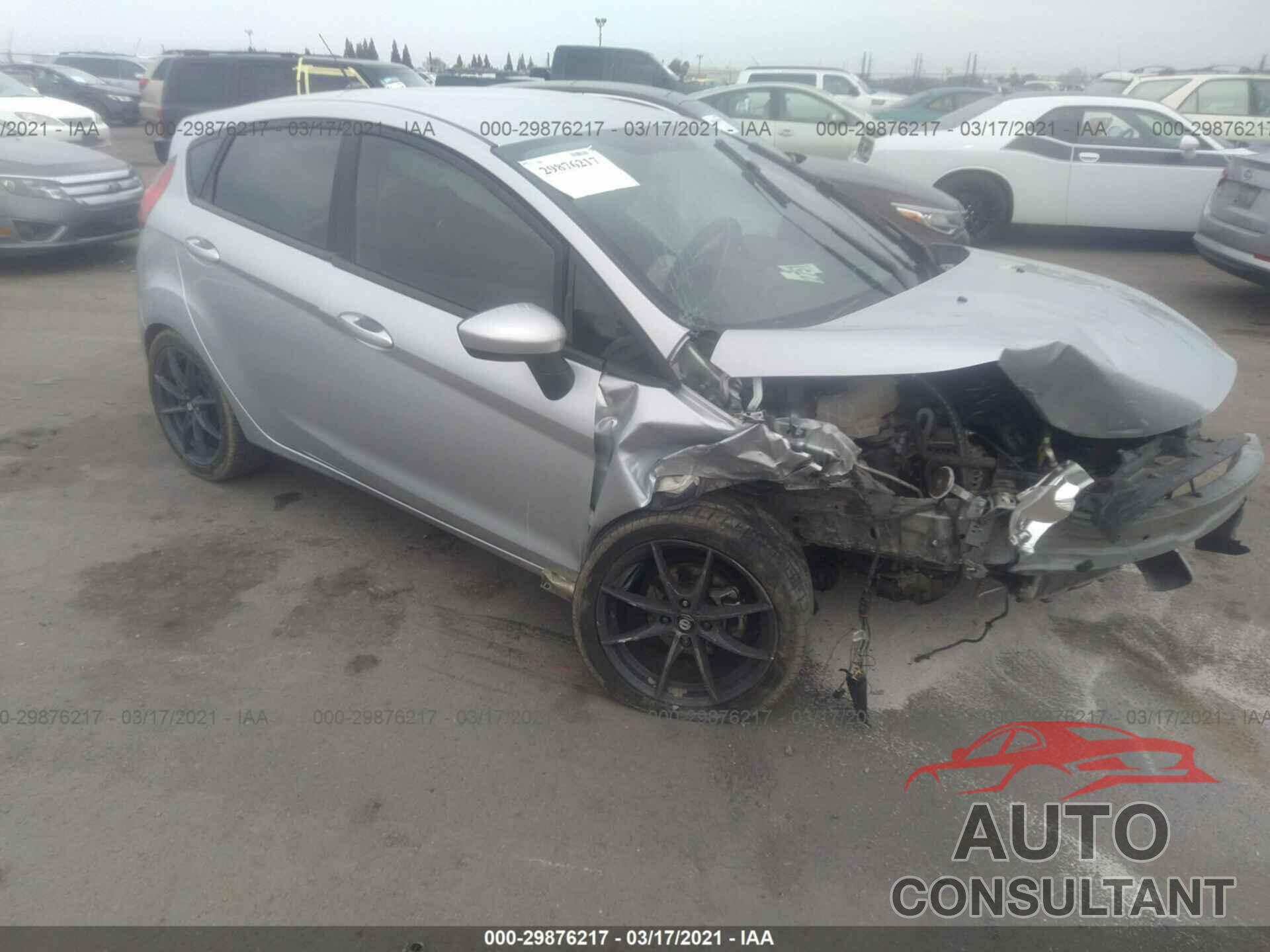 FORD FIESTA 2018 - 3FADP4TJ7JM141113