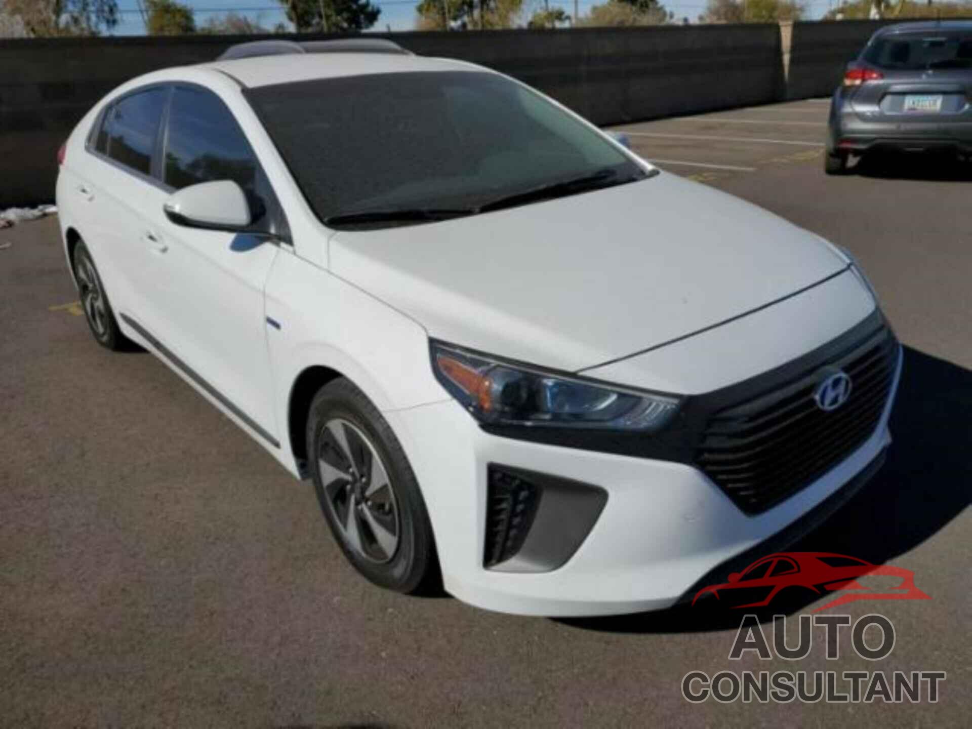 HYUNDAI IONIQ HYBRID 2017 - KMHC75LC8HU049572