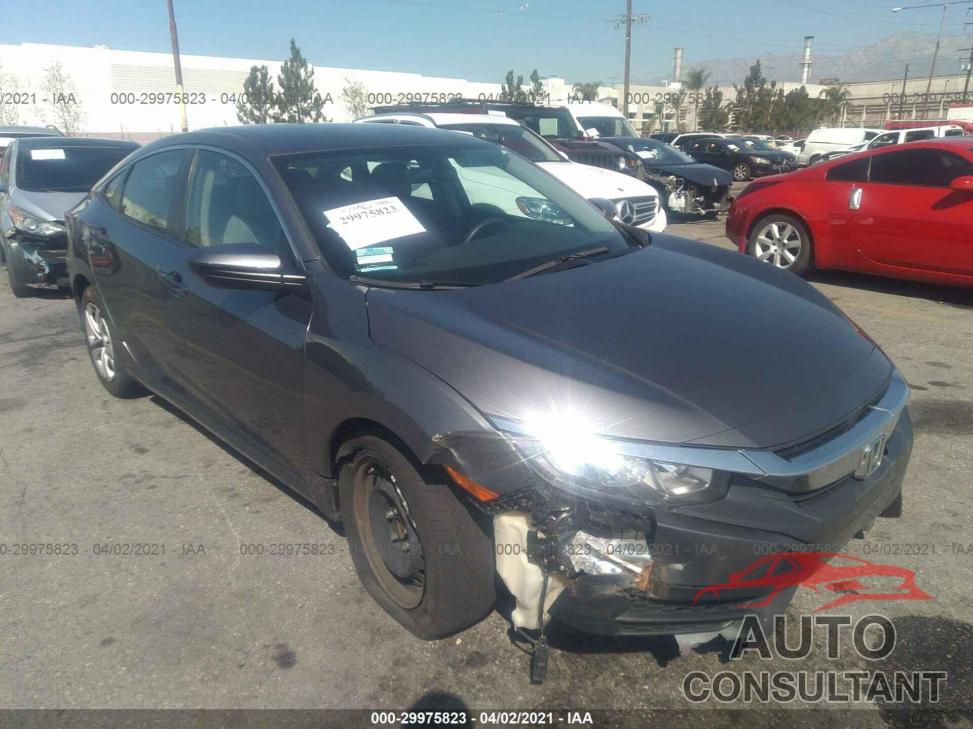 HONDA CIVIC SEDAN 2018 - 19XFC2F51JE204329