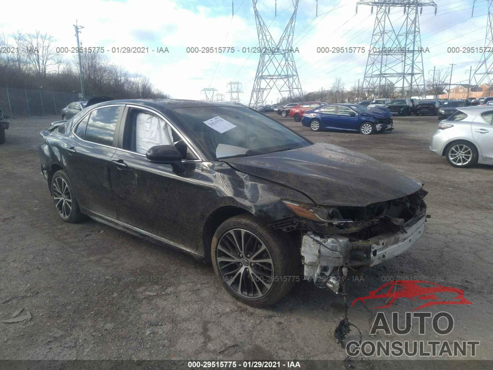 TOYOTA CAMRY 2018 - JTNB11HKXJ3035268