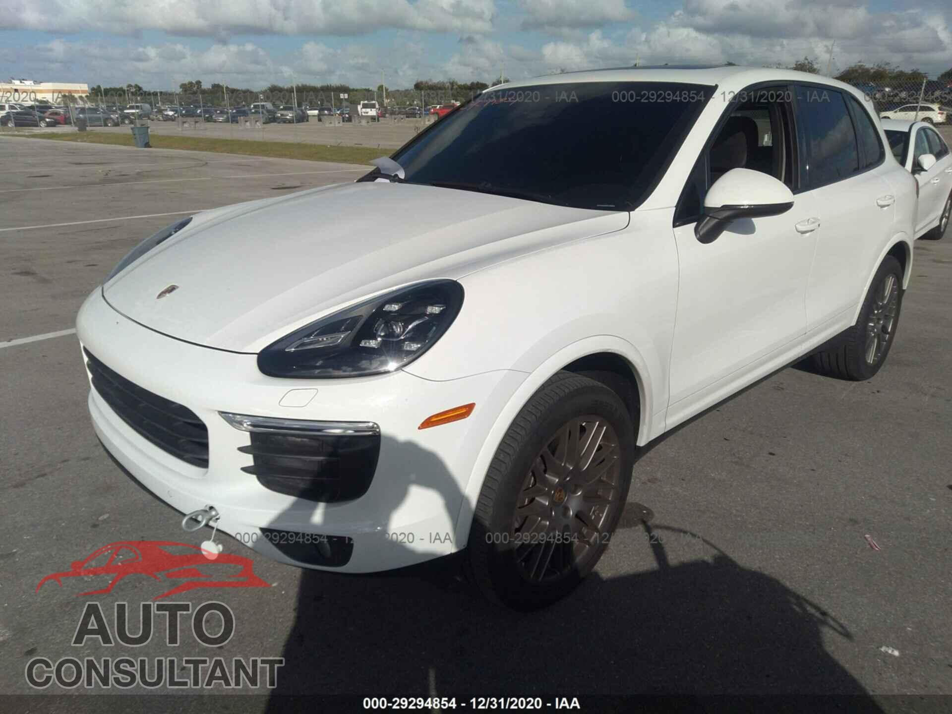 PORSCHE CAYENNE 2017 - WP1AA2A29HKA80538