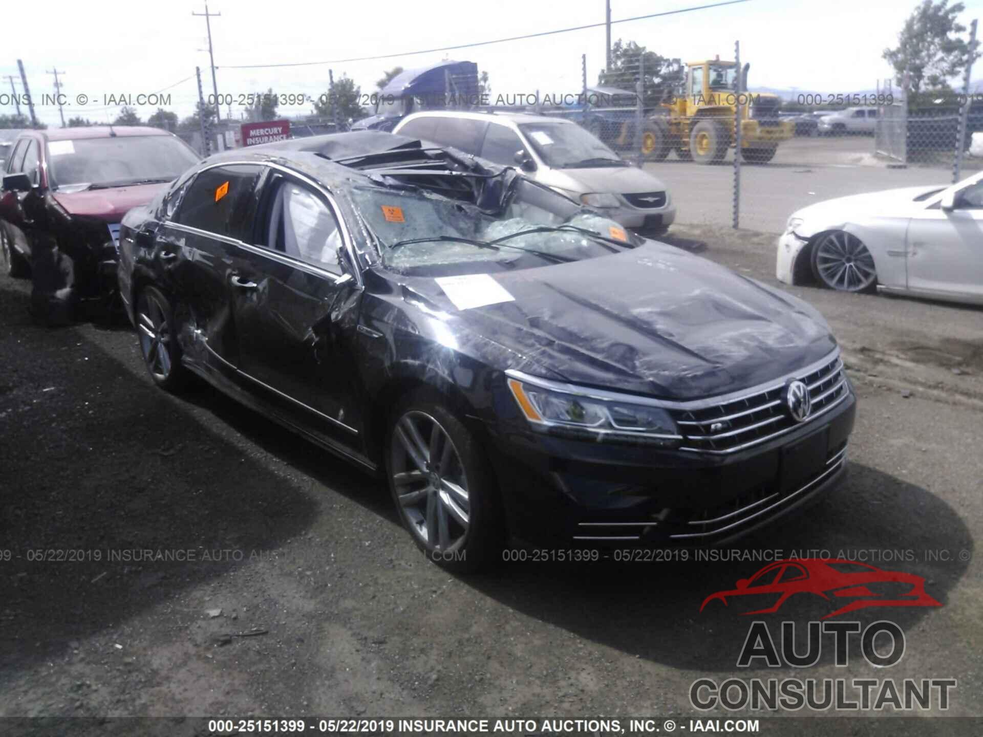 VOLKSWAGEN PASSAT 2019 - 1VWMA7A35KC005578