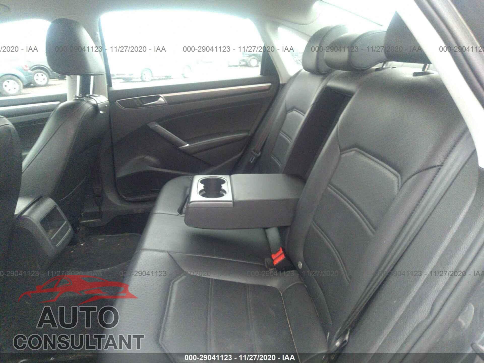 VOLKSWAGEN PASSAT 2017 - 1VWDT7A33HC067242