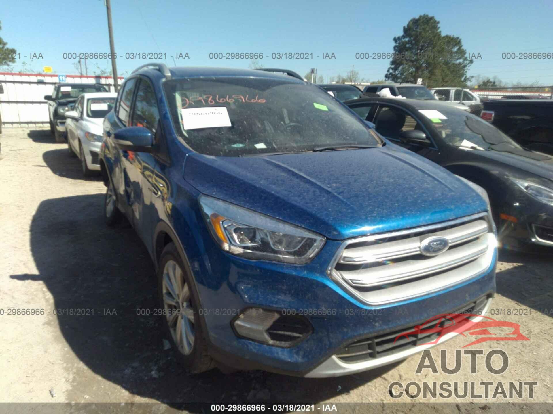 FORD ESCAPE 2017 - 1FMCU0JD1HUB40870