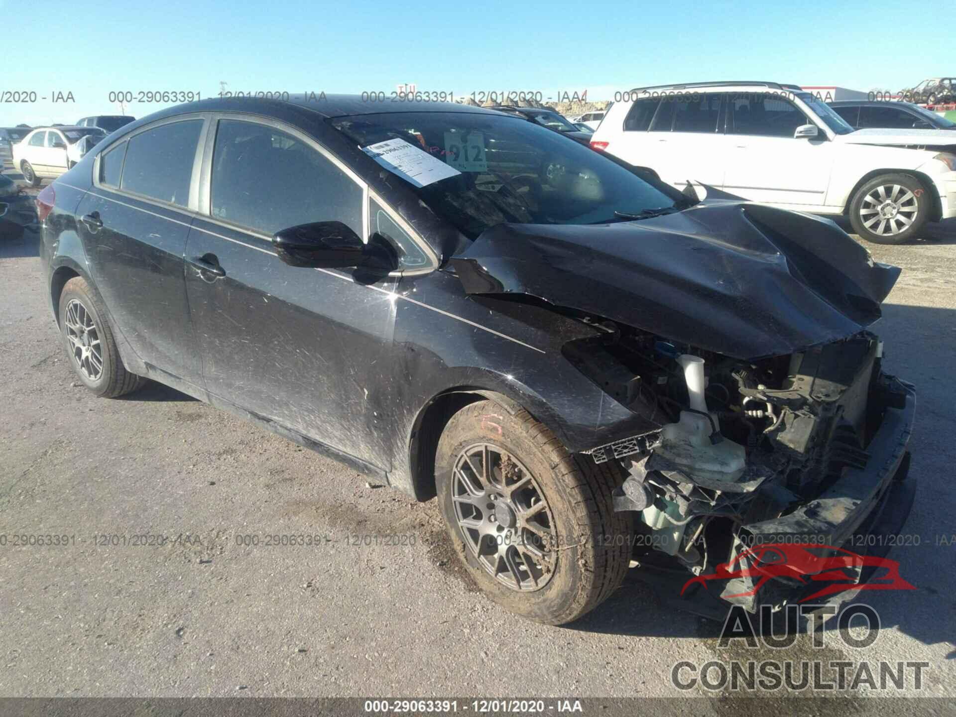 KIA FORTE 2018 - 3KPFK4A71JE247558
