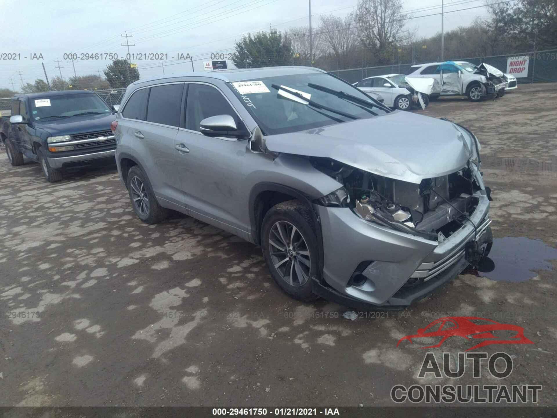 TOYOTA HIGHLANDER 2018 - 5TDKZRFH7JS534238