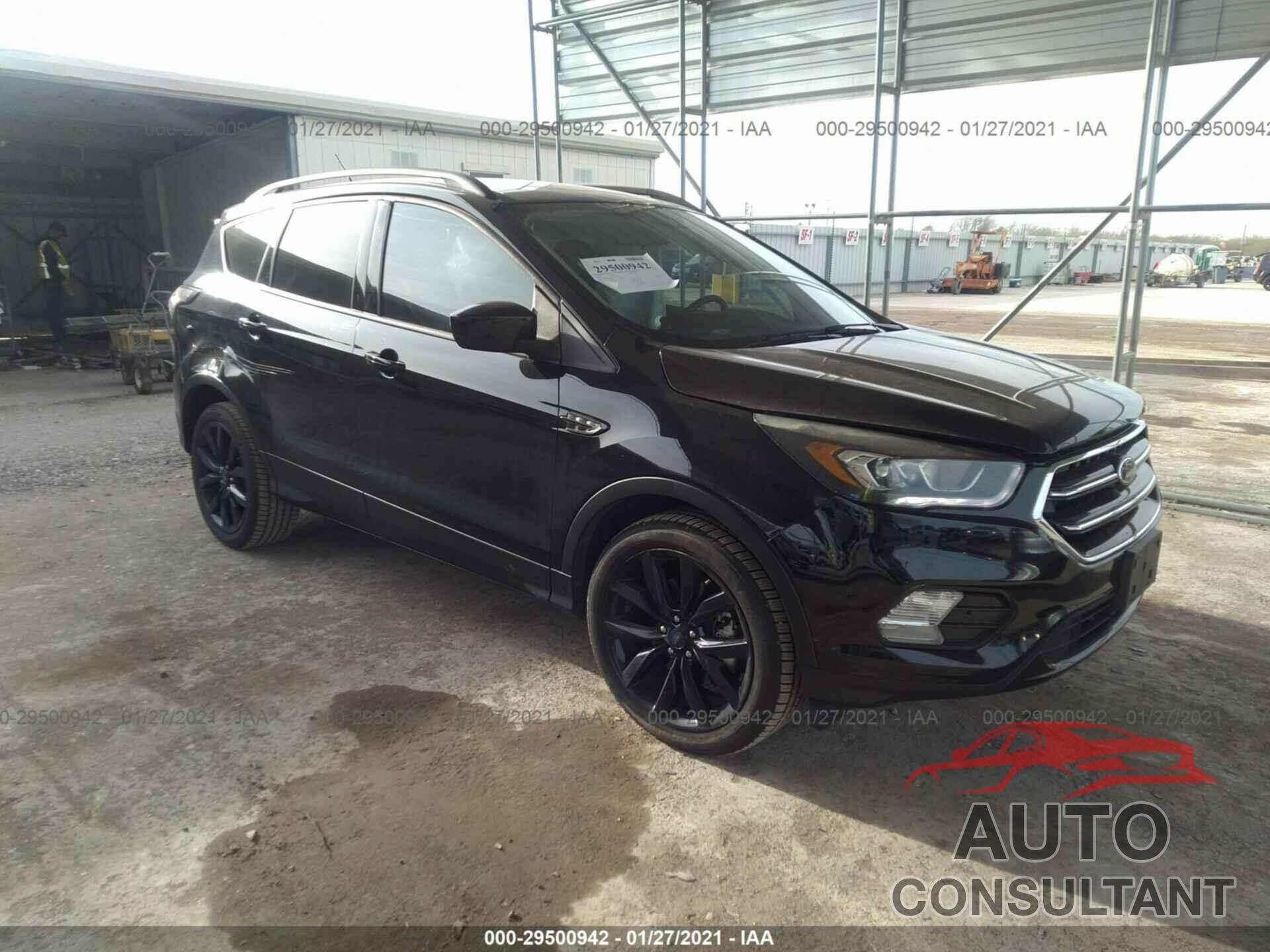 FORD ESCAPE 2017 - 1FMCU0G90HUC14590