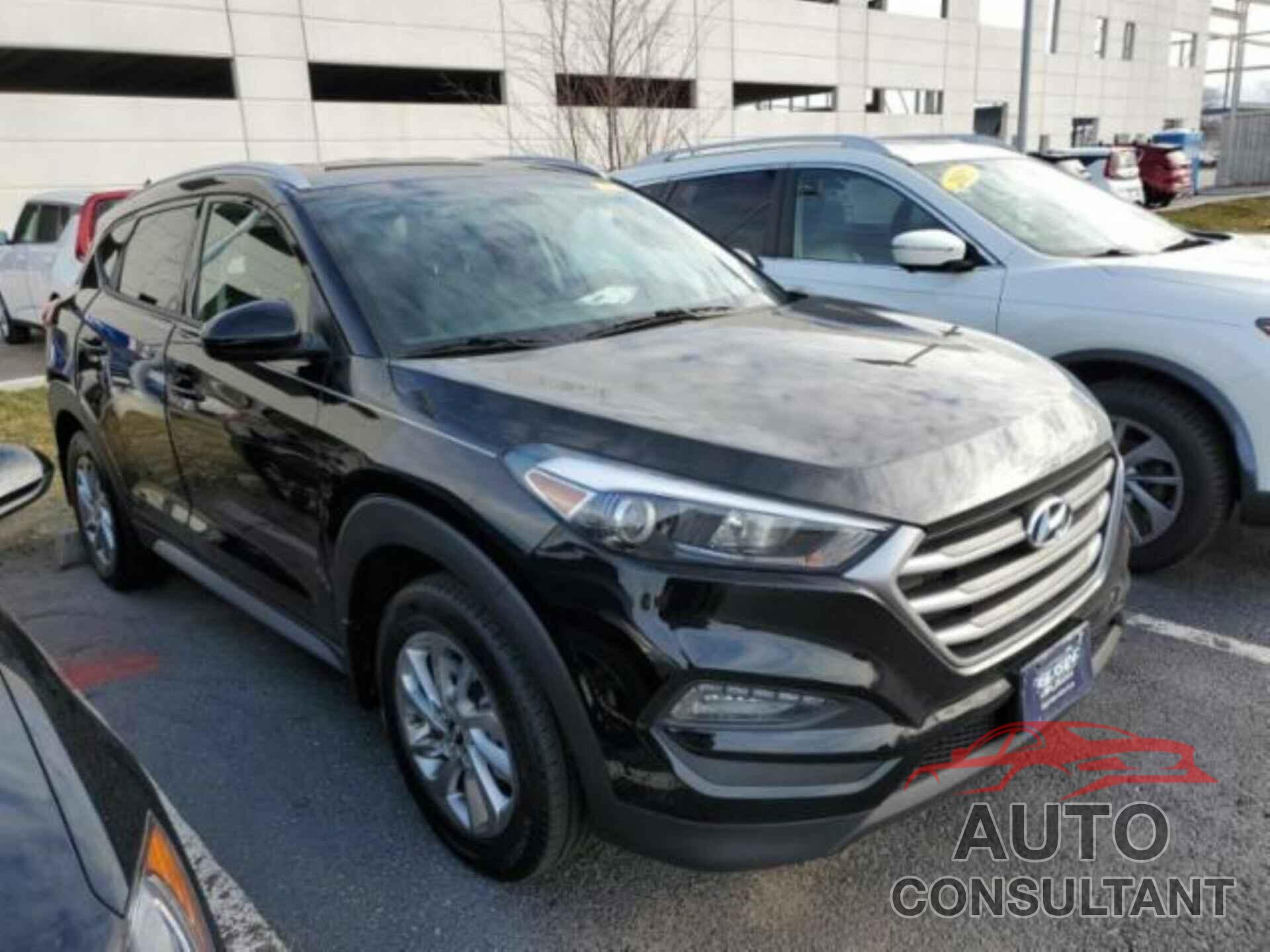 HYUNDAI TUCSON 2018 - KM8J3CA43JU625285