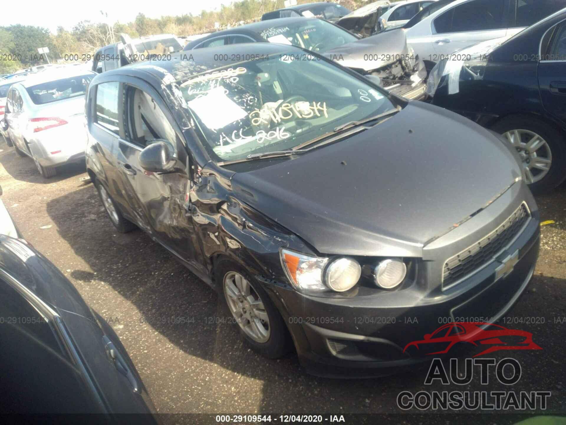 CHEVROLET SONIC 2016 - 1G1JC6SH7G4183135
