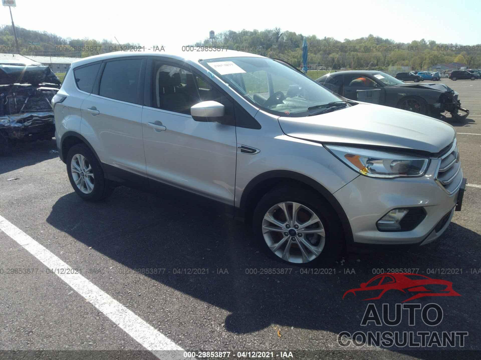 FORD ESCAPE 2017 - 1FMCU0GD5HUB16255