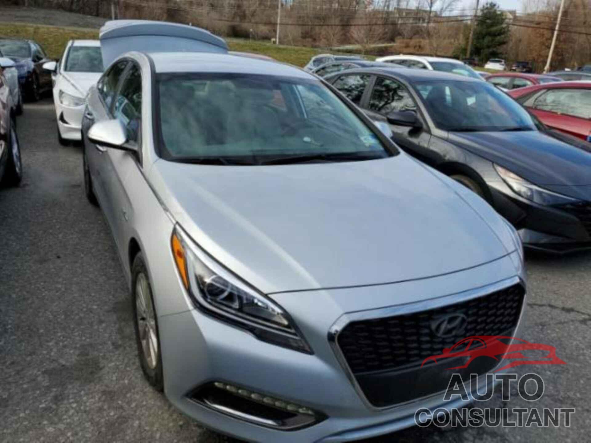 HYUNDAI SONATA HYBRID 2017 - KMHE24L34HA072396