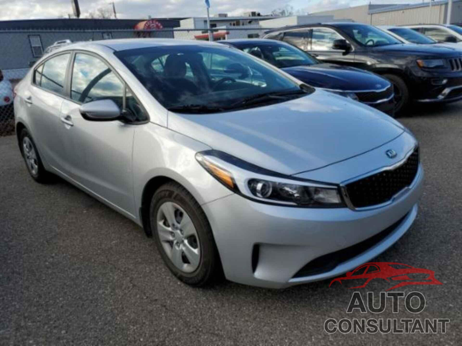 KIA FORTE 2018 - 3KPFK4A77JE170050