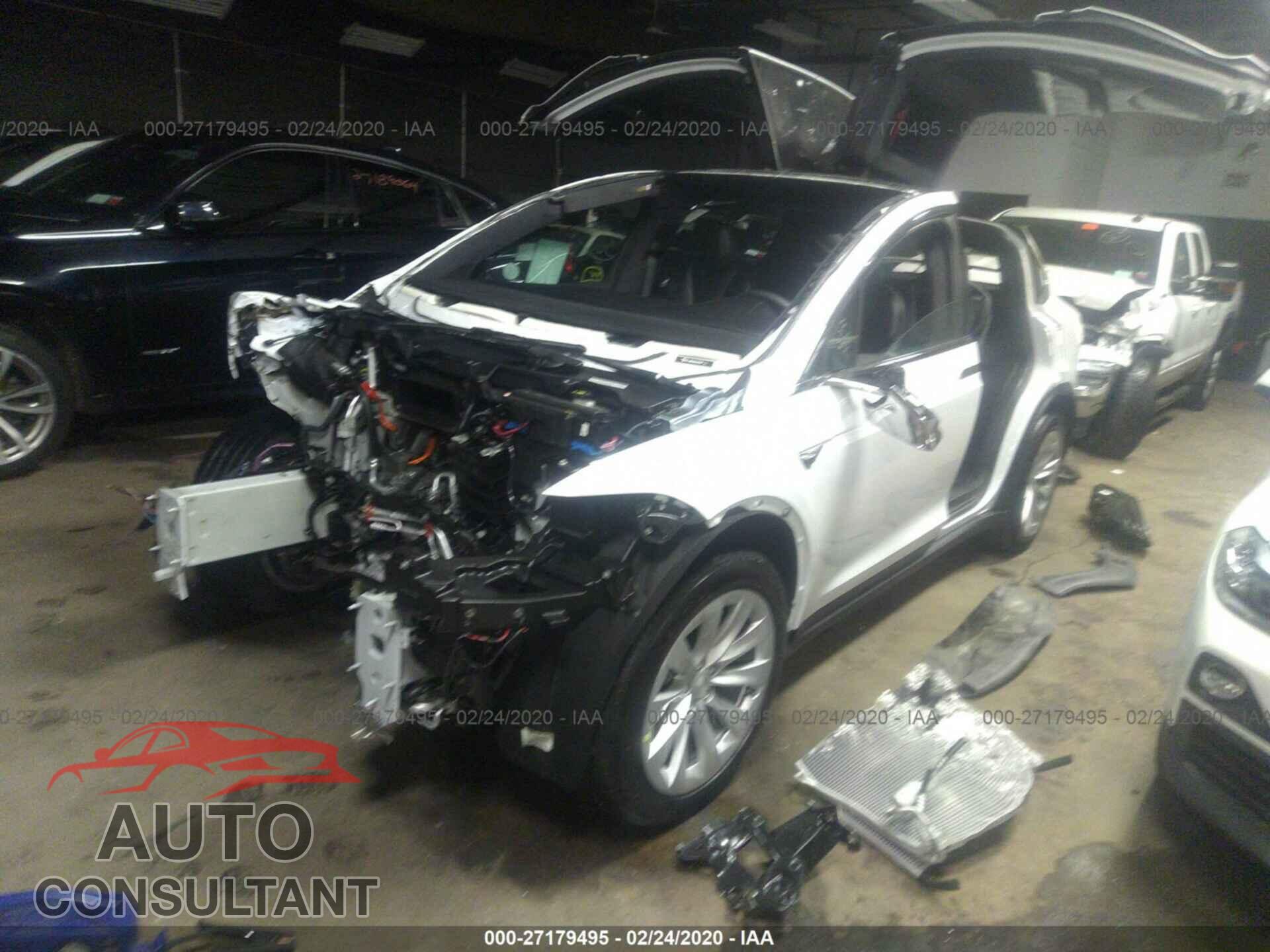 TESLA MODEL X 2020 - 5YJXCBE21LF242202