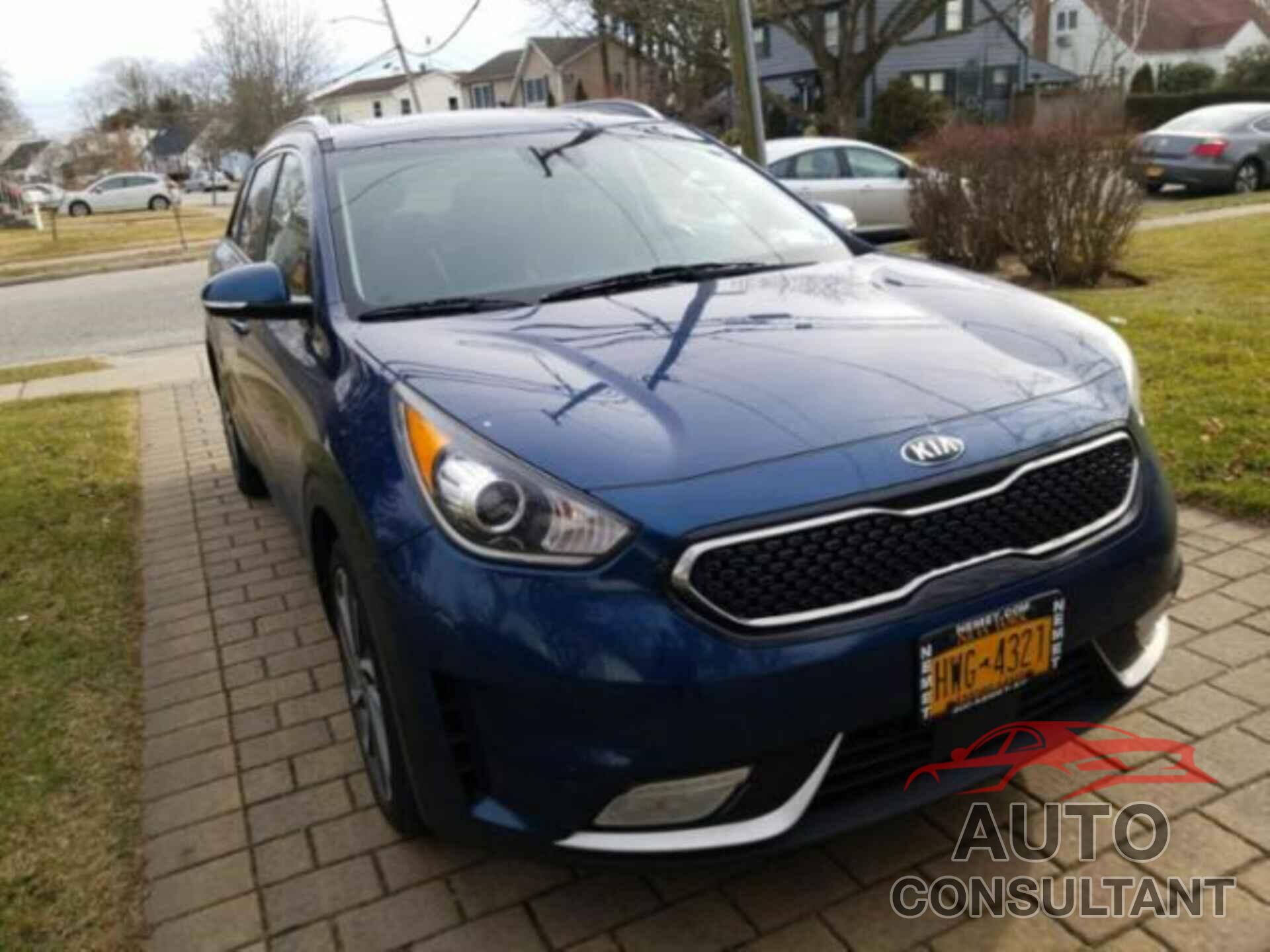 KIA NIRO 2018 - KNDCE3LC1J5118391