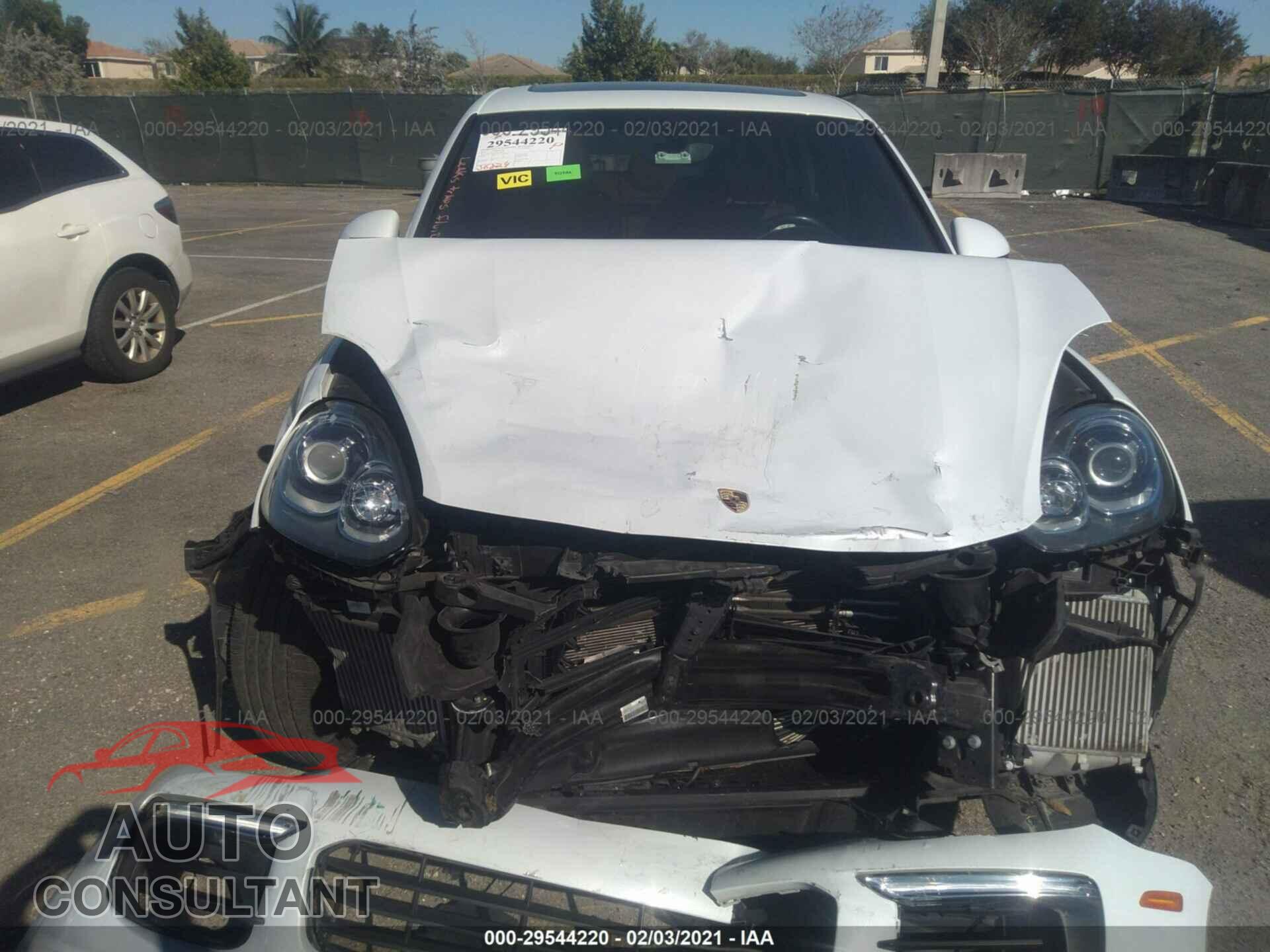 PORSCHE CAYENNE 2016 - WP1AB2A24GLA92375