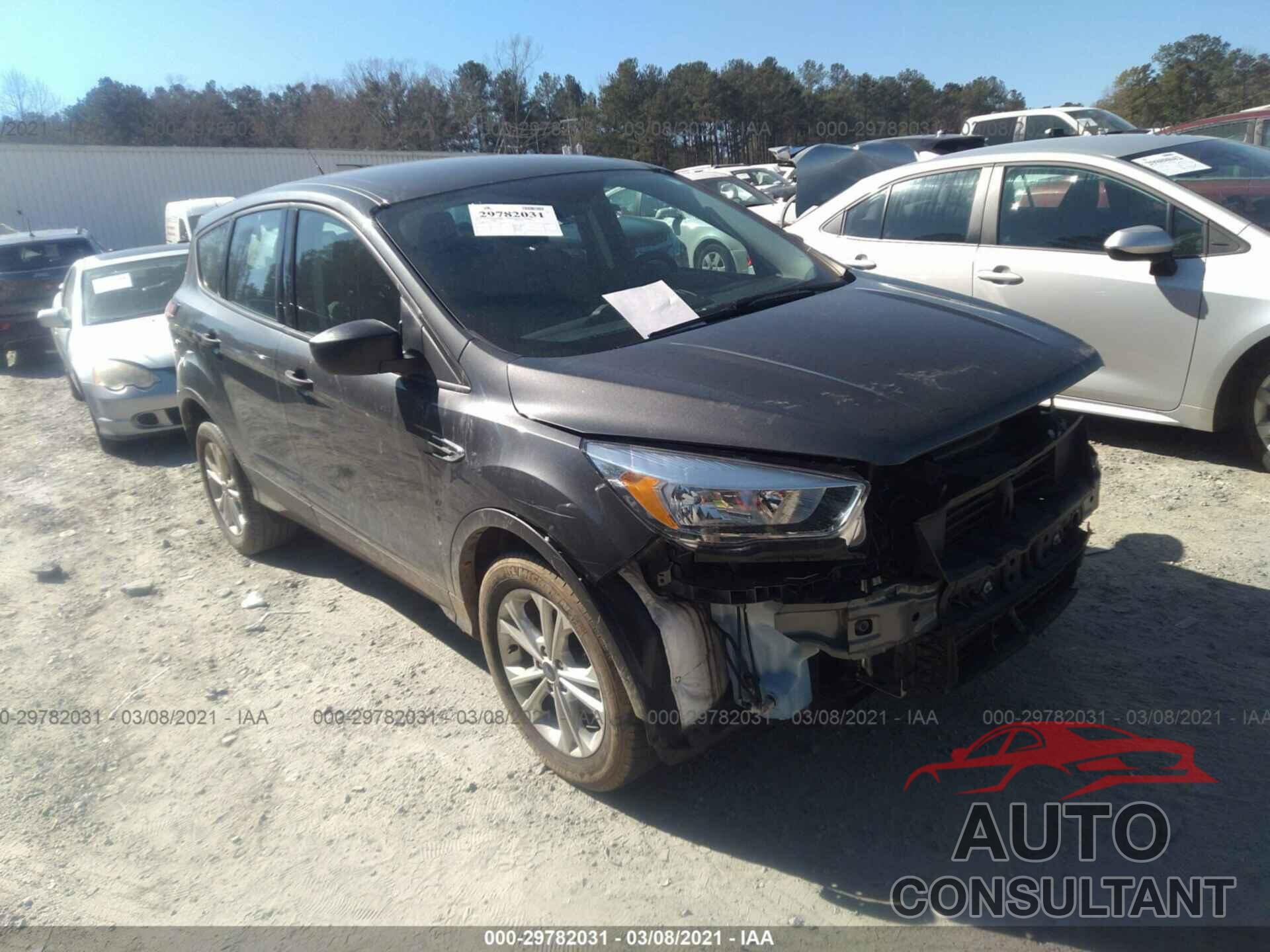 FORD ESCAPE 2017 - 1FMCU0F70HUD81516