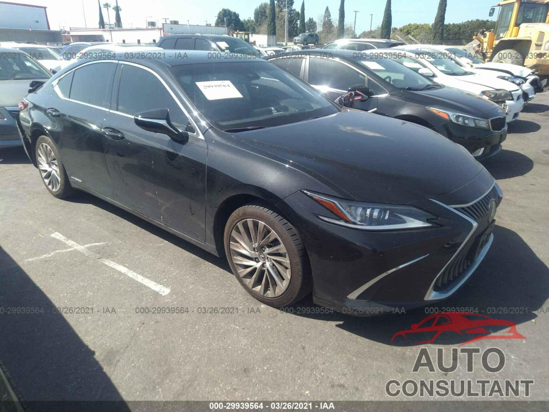 LEXUS ES 2019 - JTHB21B17K2024610