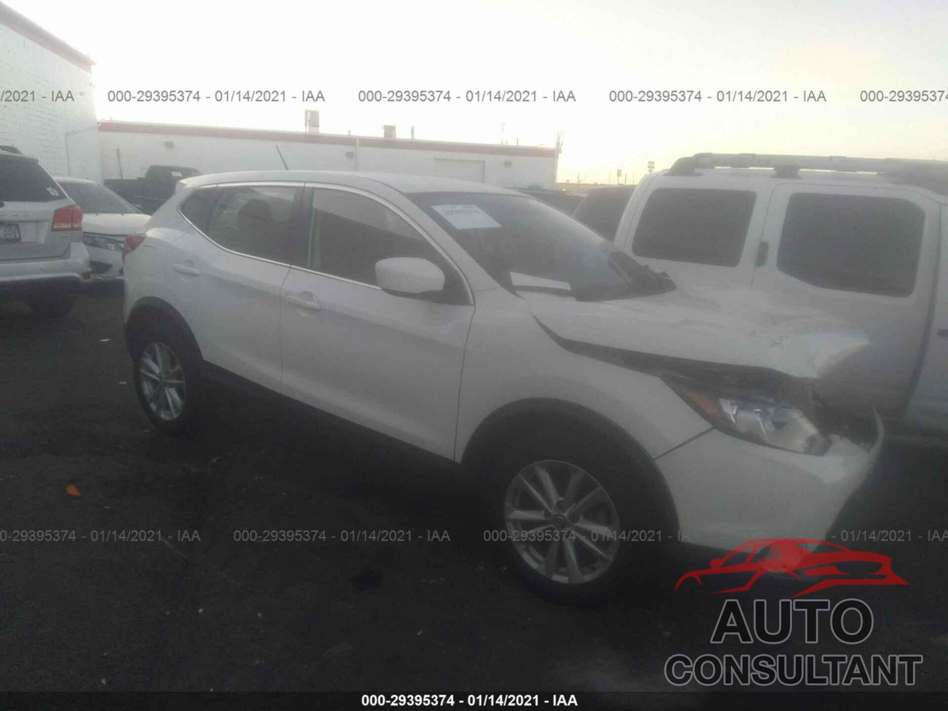 NISSAN ROGUE SPORT 2017 - JN1BJ1CR6HW121553