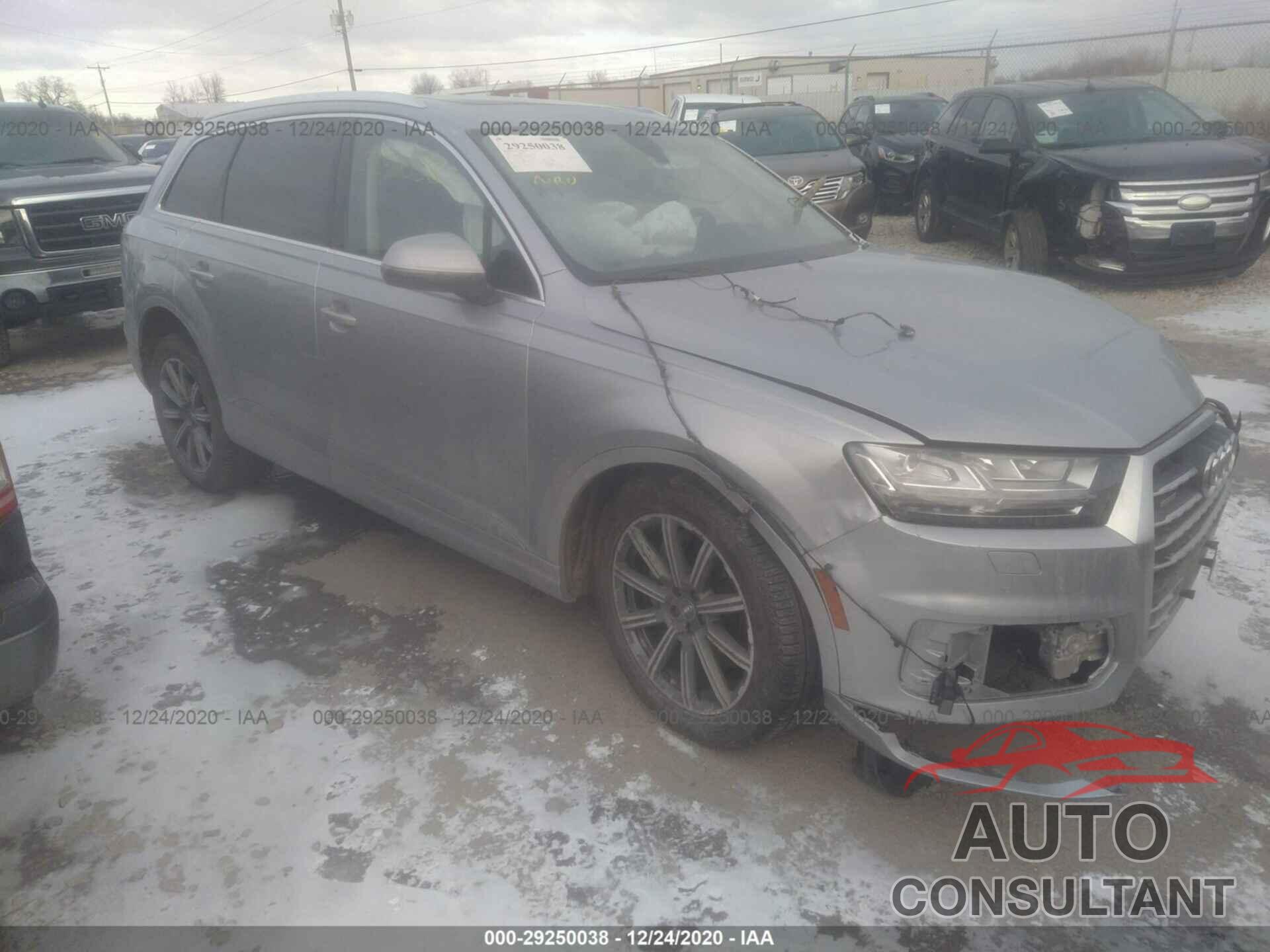 AUDI Q7 2019 - WA1LHAF79KD043919