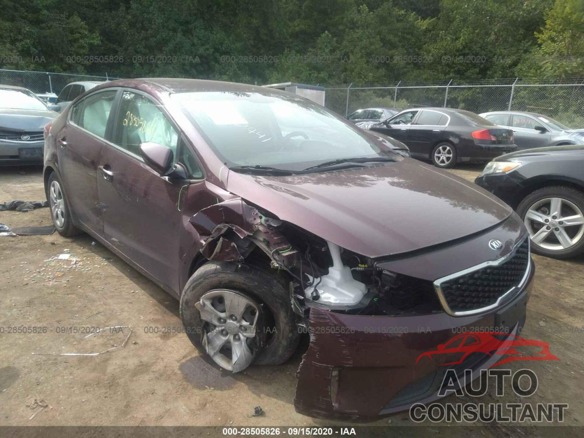 KIA FORTE 2018 - 3KPFK4A75JE260216