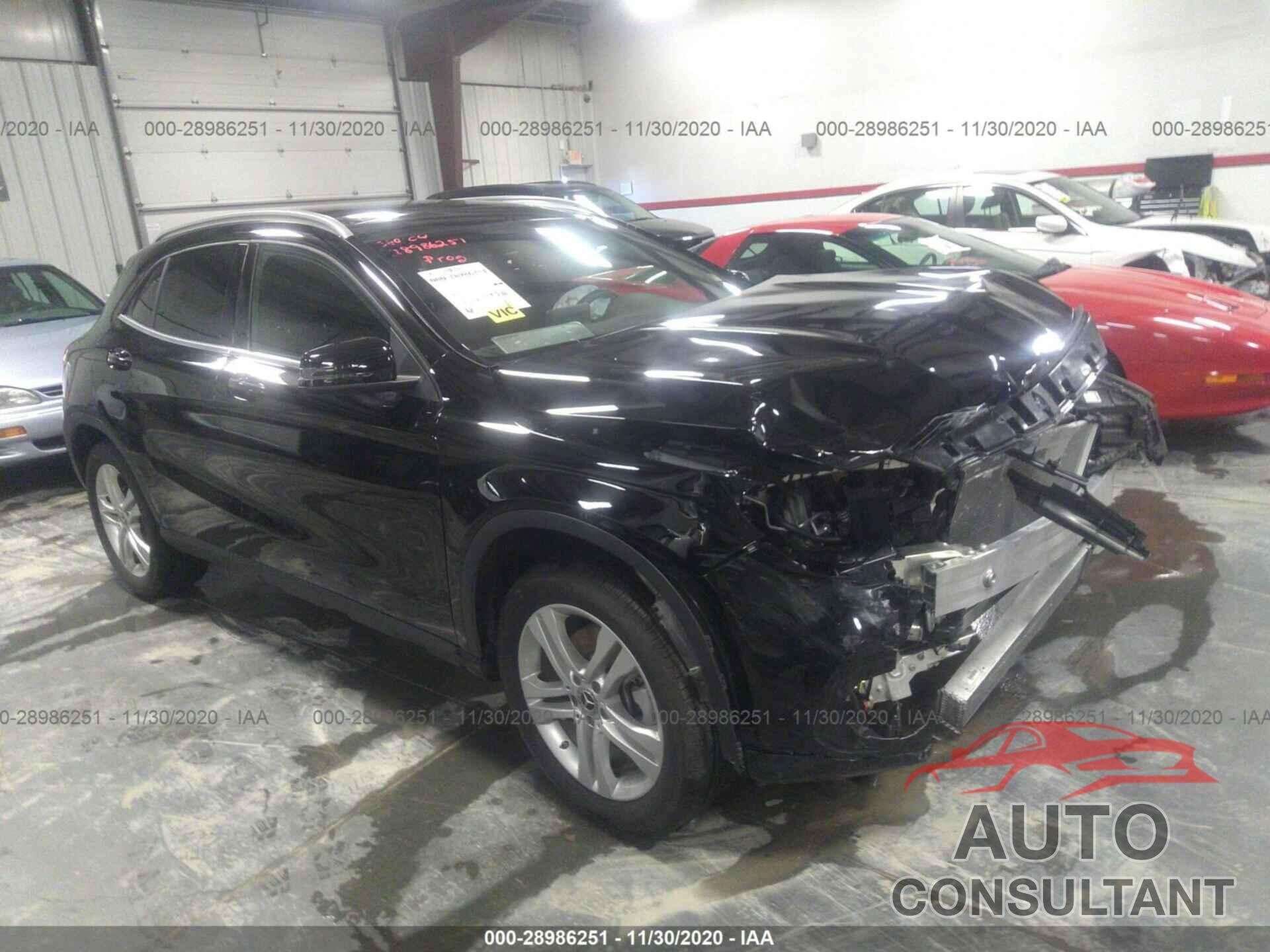 MERCEDES-BENZ GLA 2020 - W1NTG4GB5LJ694098