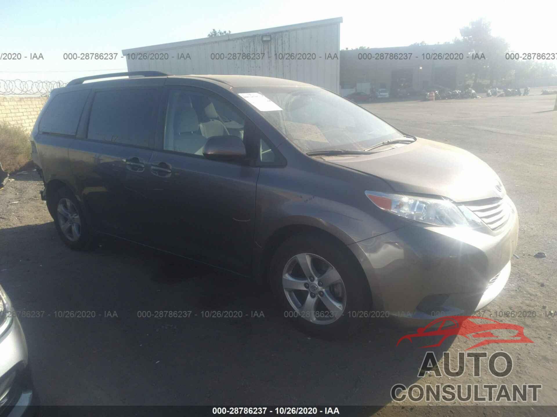 TOYOTA SIENNA 2017 - 5TDKZ3DC8HS823272