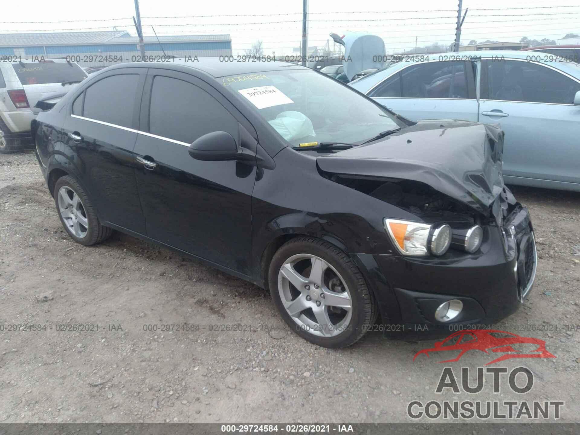 CHEVROLET SONIC 2016 - 1G1JE5SB3G4144008