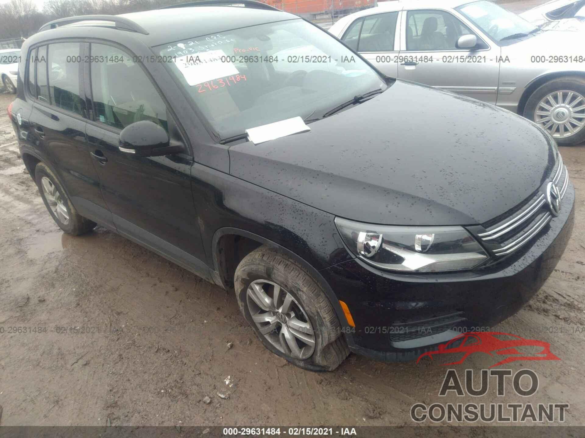 VOLKSWAGEN TIGUAN 2016 - WVGAV7AX3GW588036