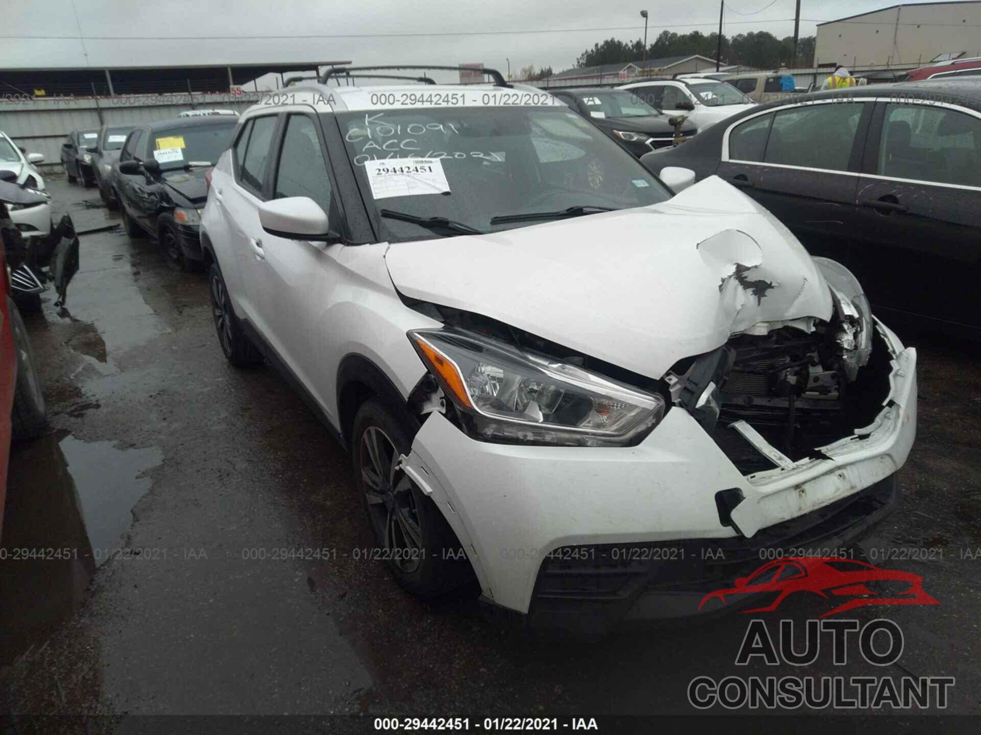 NISSAN KICKS 2018 - 3N1CP5CU8JL522659