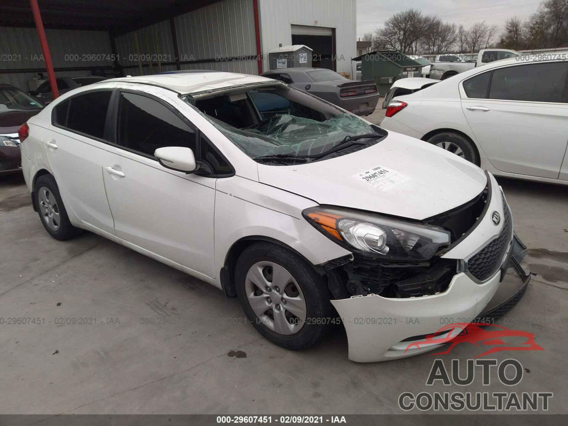 KIA FORTE 2016 - KNAFX4A65G5523833