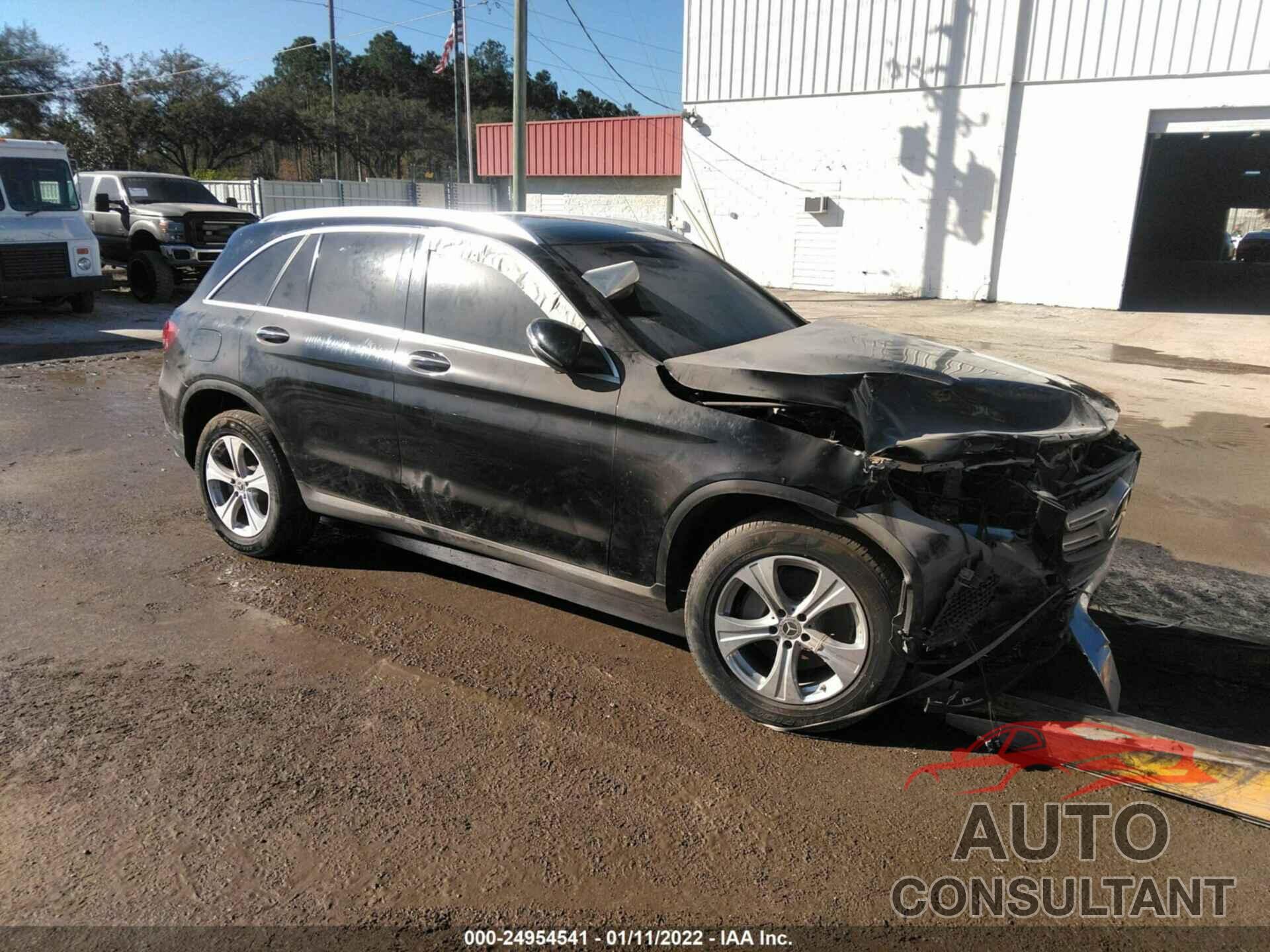 MERCEDES-BENZ GLC 2018 - WDC0G4JBXJF360369