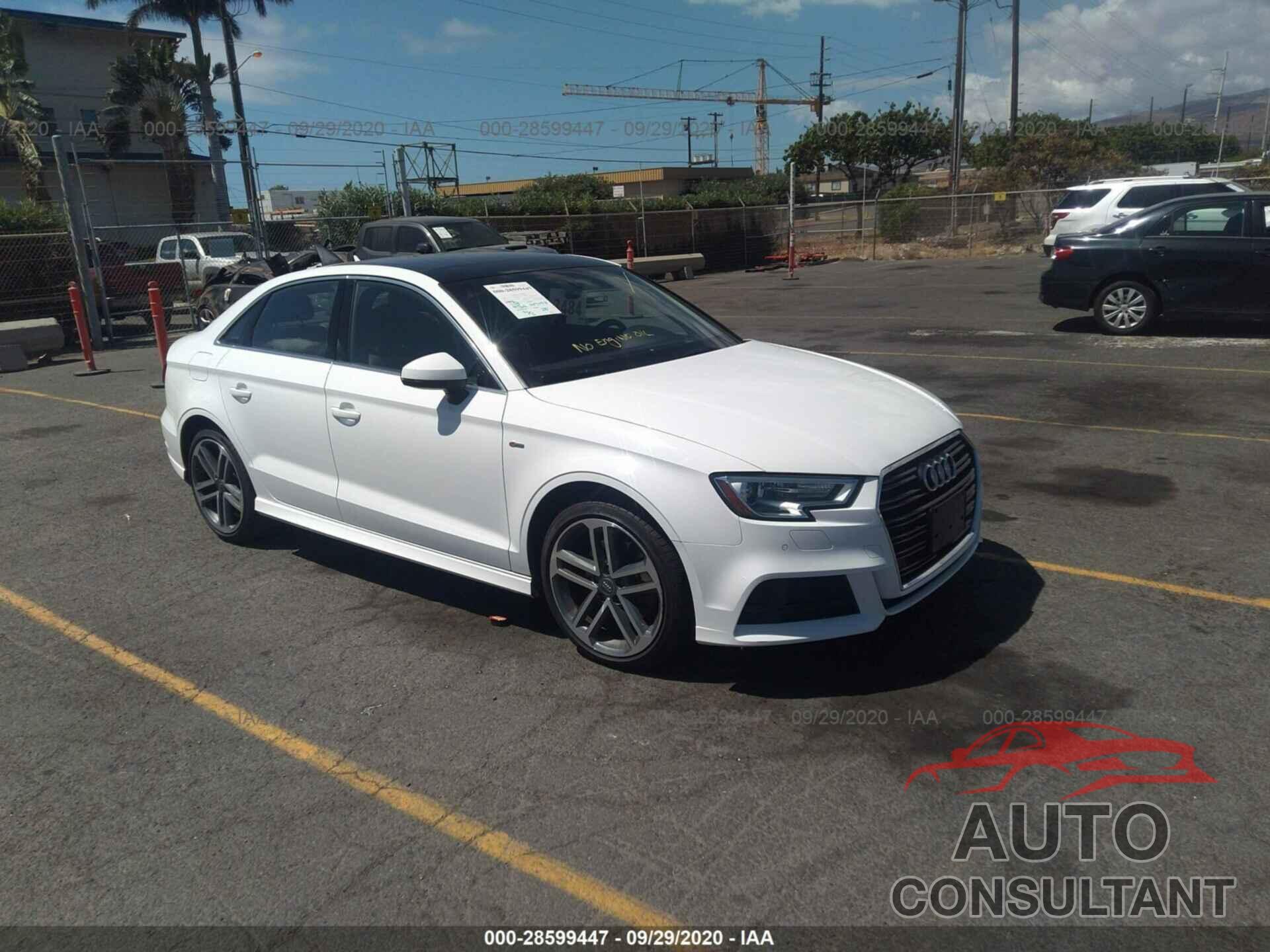 AUDI A3 SEDAN 2017 - WAUGUGFF7H1038223