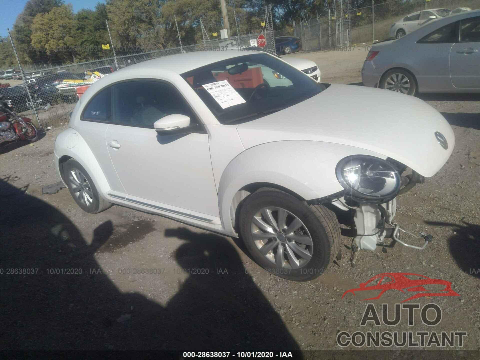 VOLKSWAGEN BEETLE 2019 - 3VWFD7AT9KM705618