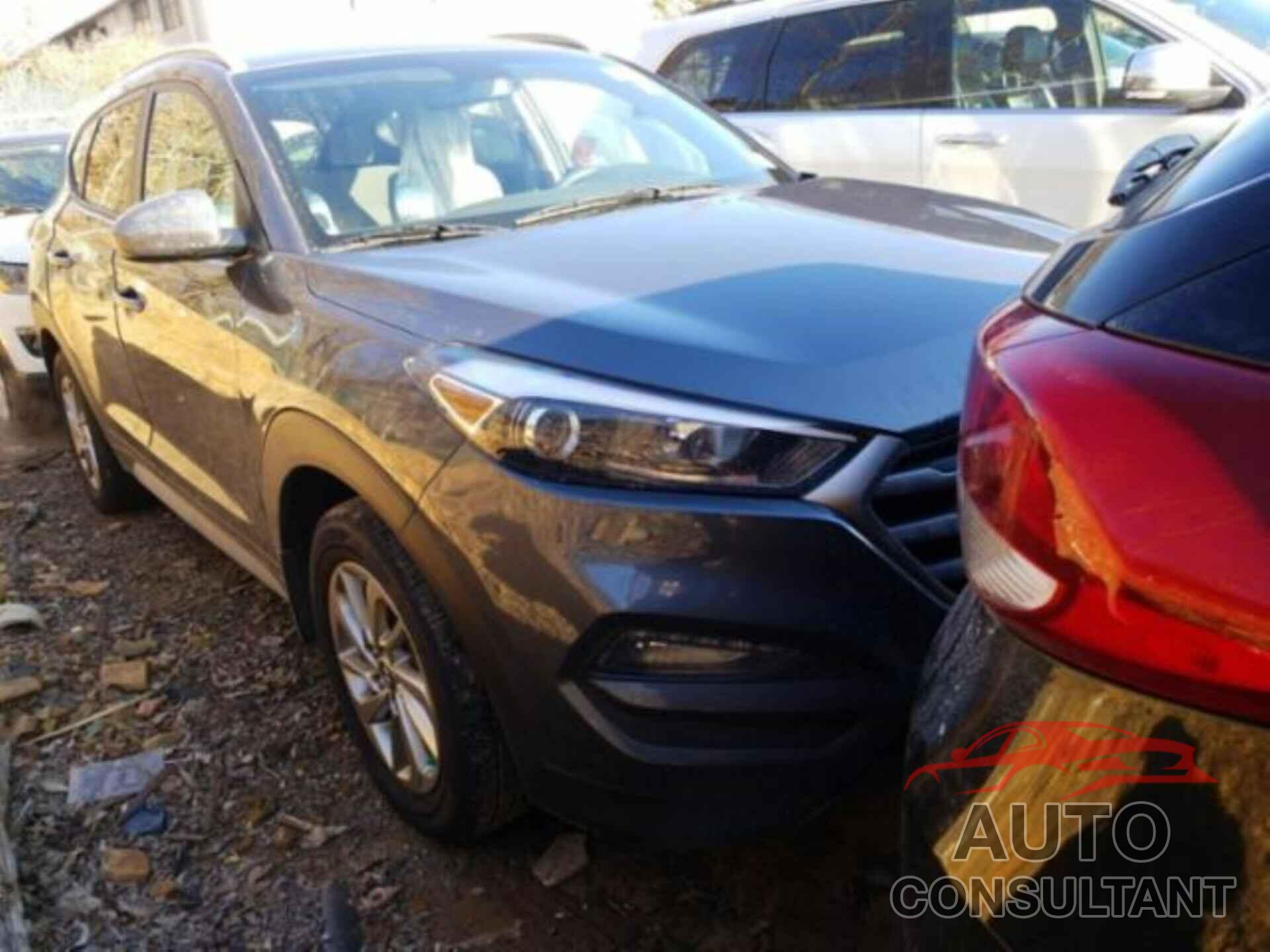HYUNDAI TUCSON 2018 - KM8J3CA45JU678344
