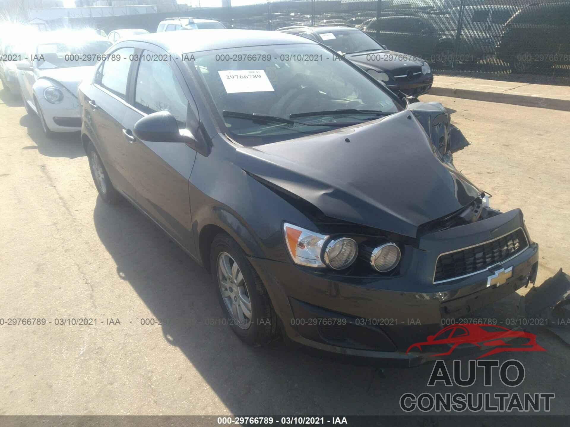 CHEVROLET SONIC 2016 - 1G1JC5SG3G4108627