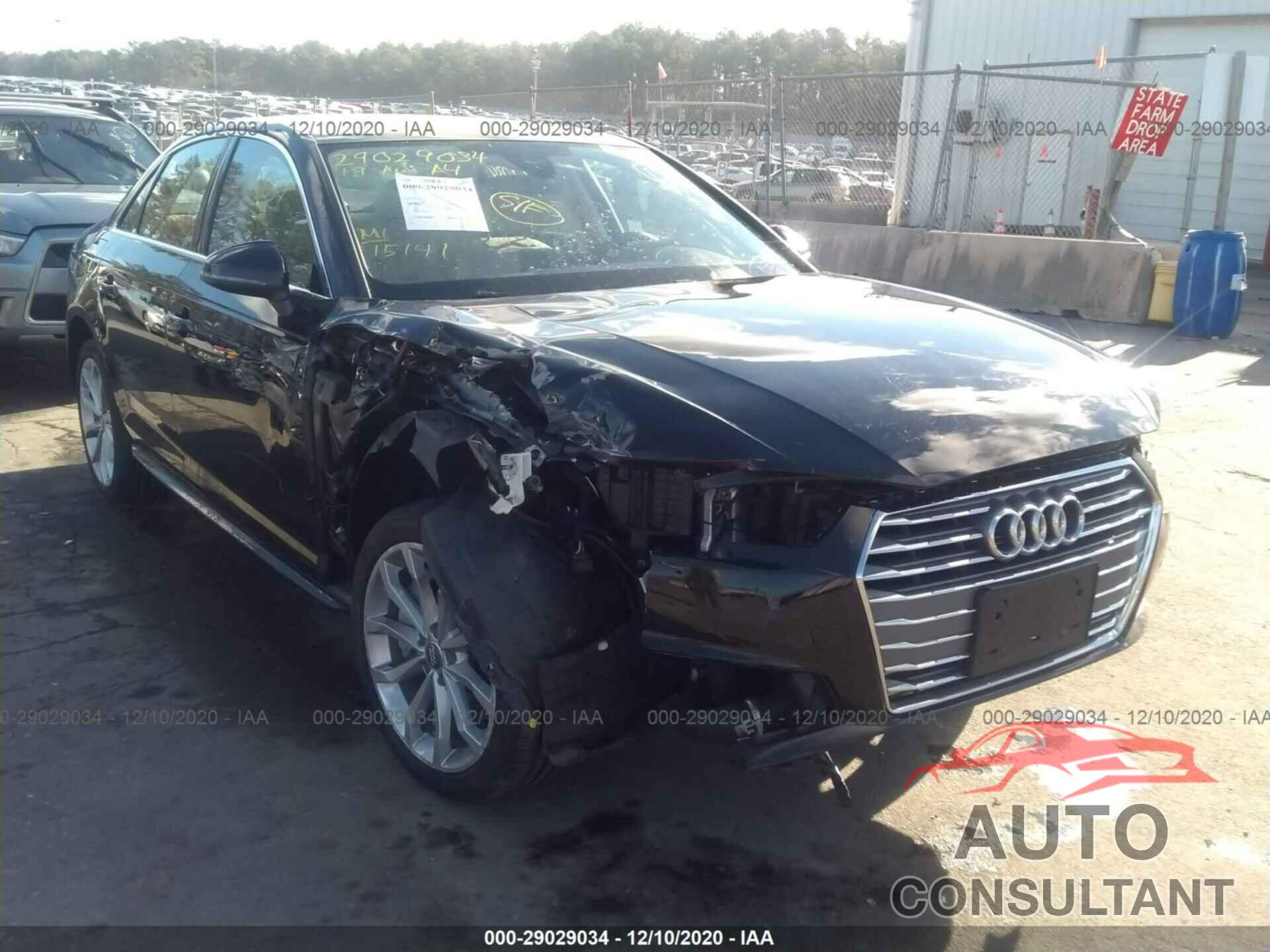 AUDI A4 2019 - WAUDNAF41KA016396